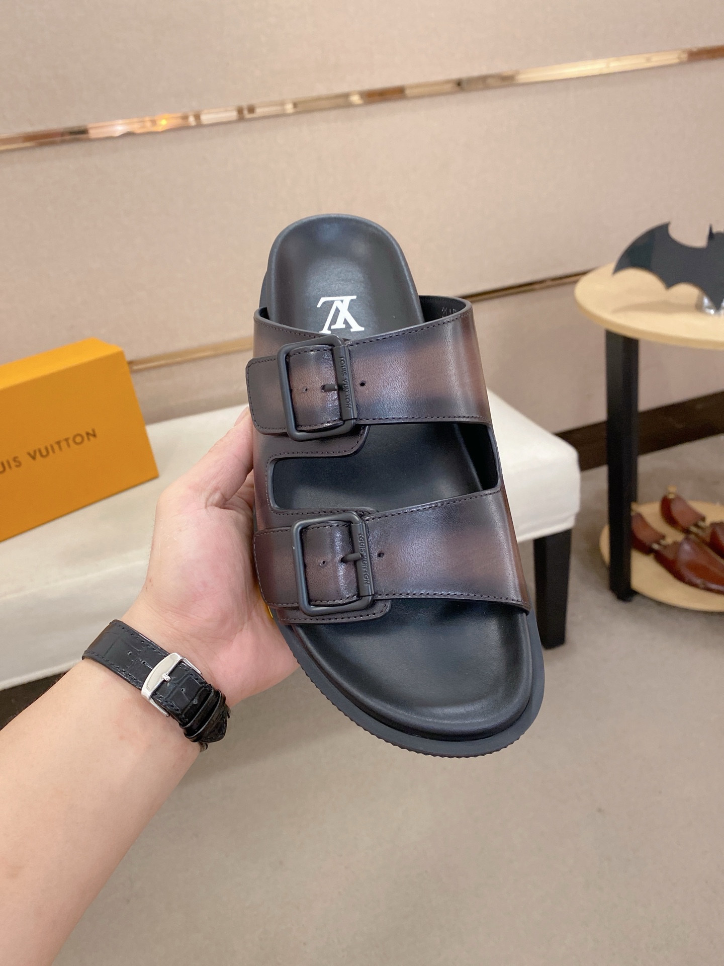 Louis Vuitton Men's Leather Sandals,Italian Leather, Sizes 38-44 - Top Quality 3 i1746858571178 4231 0 1