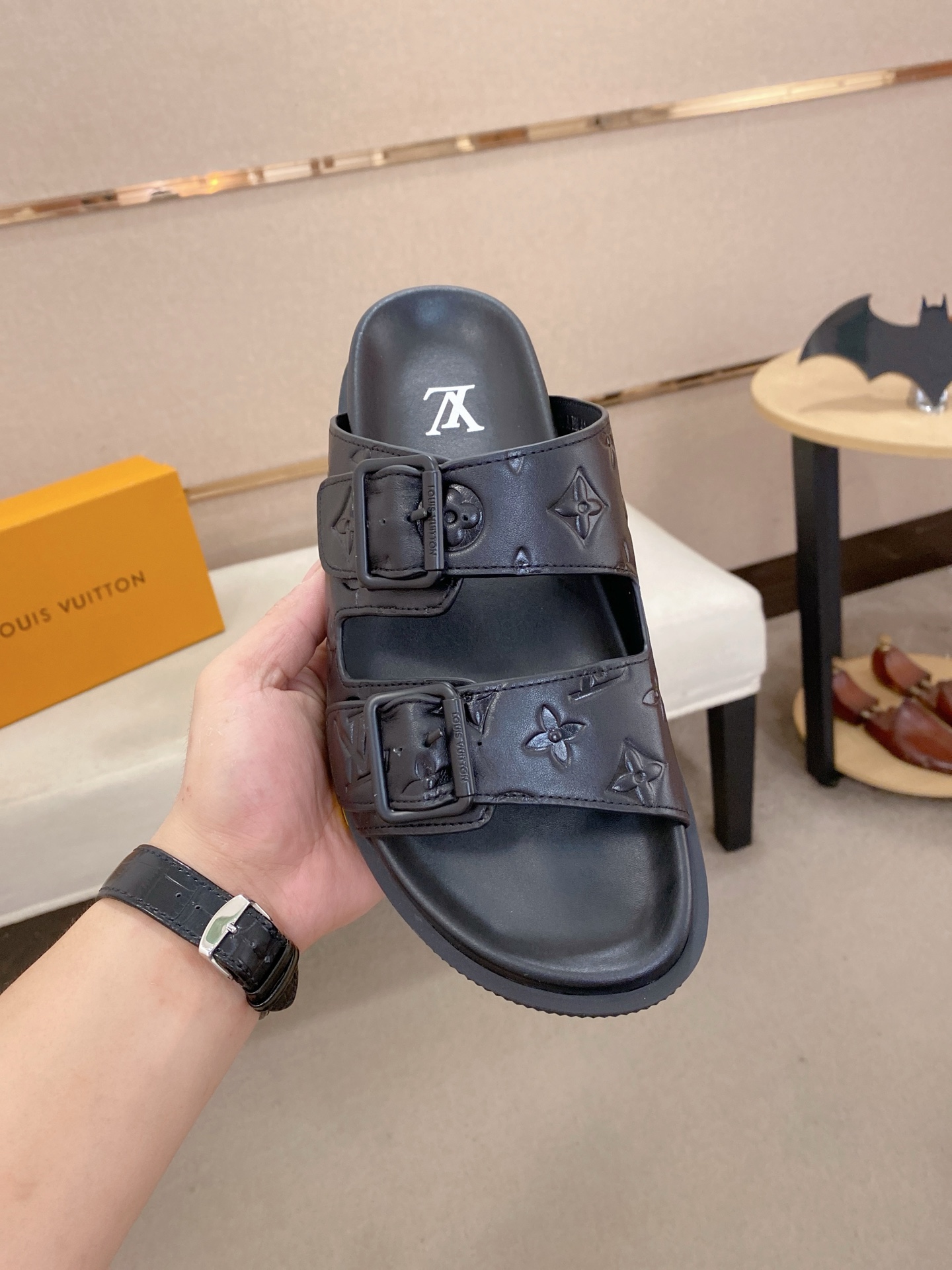 Louis Vuitton Men's Leather Sandals, Imported Leather, Comfortable Fit 3 i1746858630886 9656 0 1