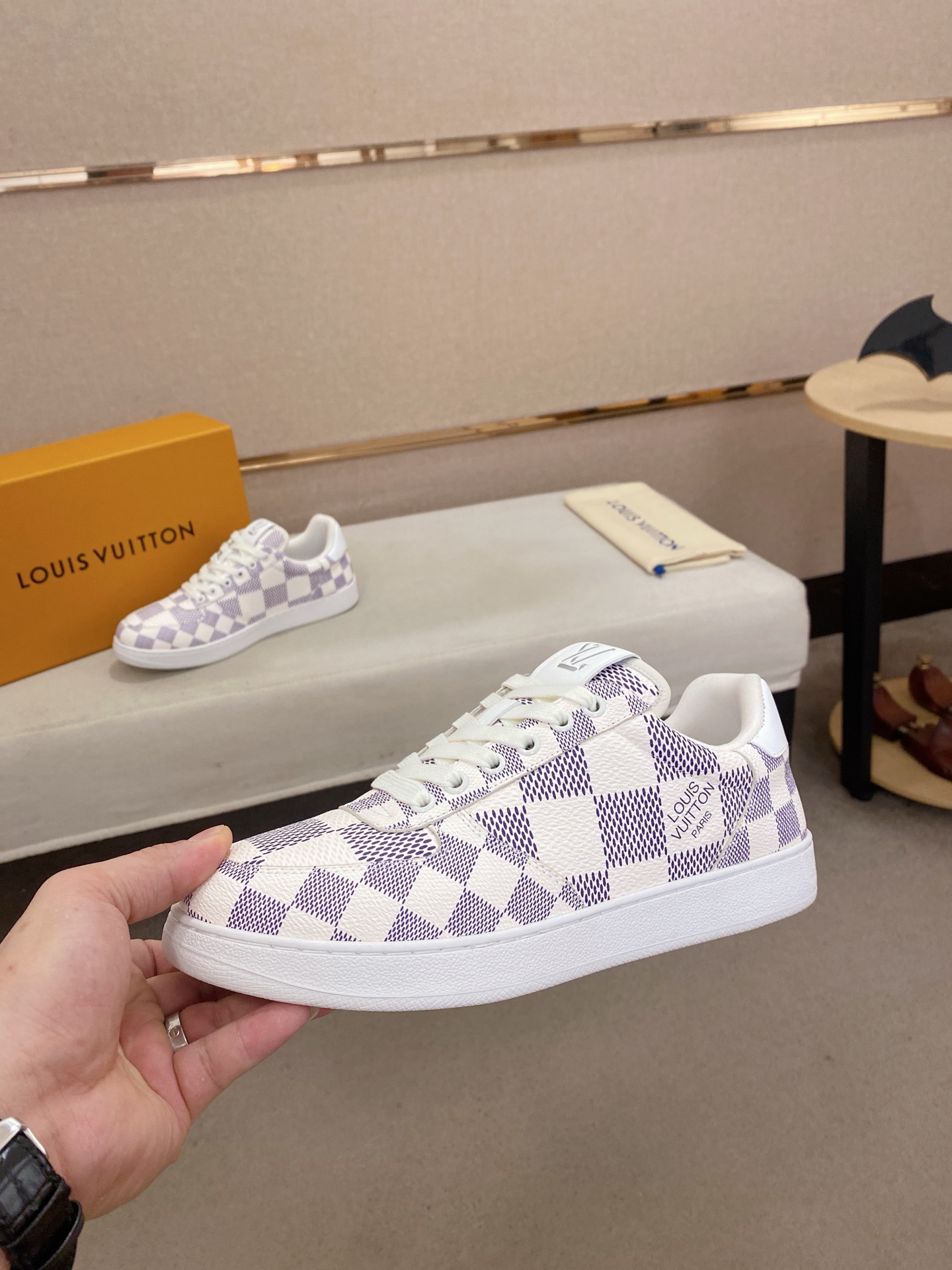 Louis Vuitton Men's Sneaker in Damier Print with Leather Lining 4 i1746943000769 3274 0 2