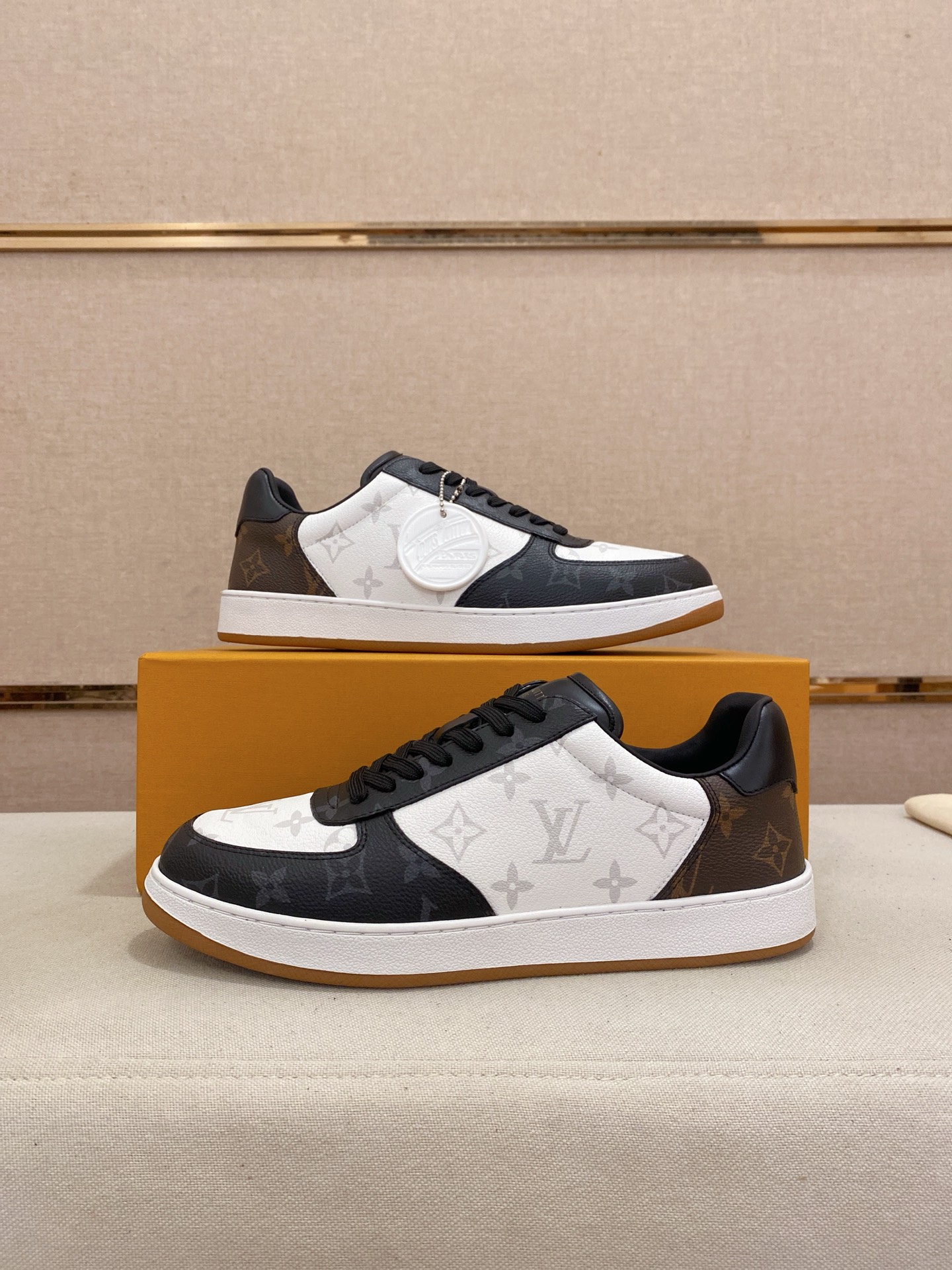 Louis Vuitton Men's Leather Monogram Sneakers: Stylish & Comfortable 8 i1746943042292 2527 0 7