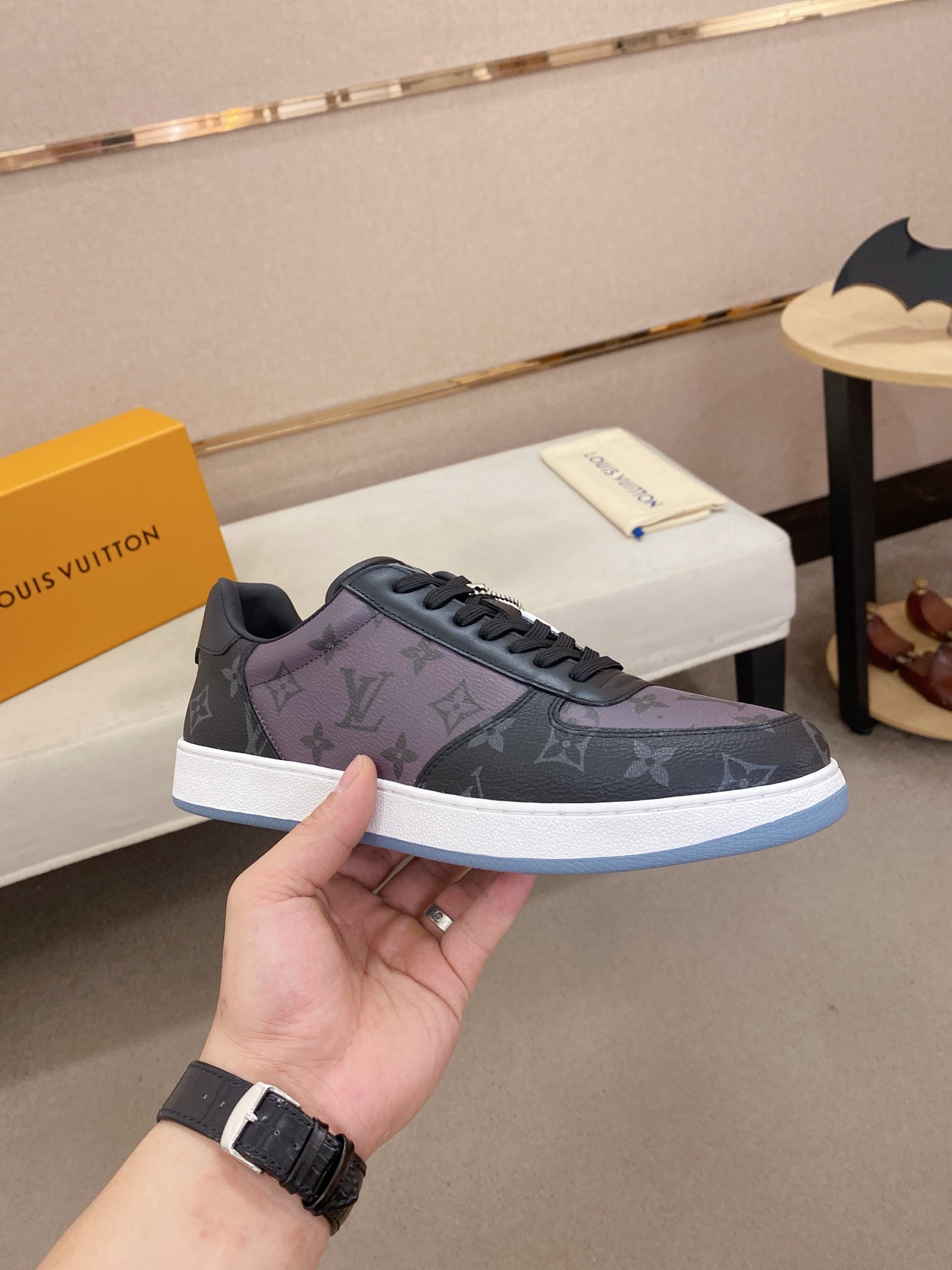 Louis Vuitton Men's Leather Sneaker, Stylish Pattern, Comfortable Fit Size 38-44 5 i1746943105665 5272 0 3