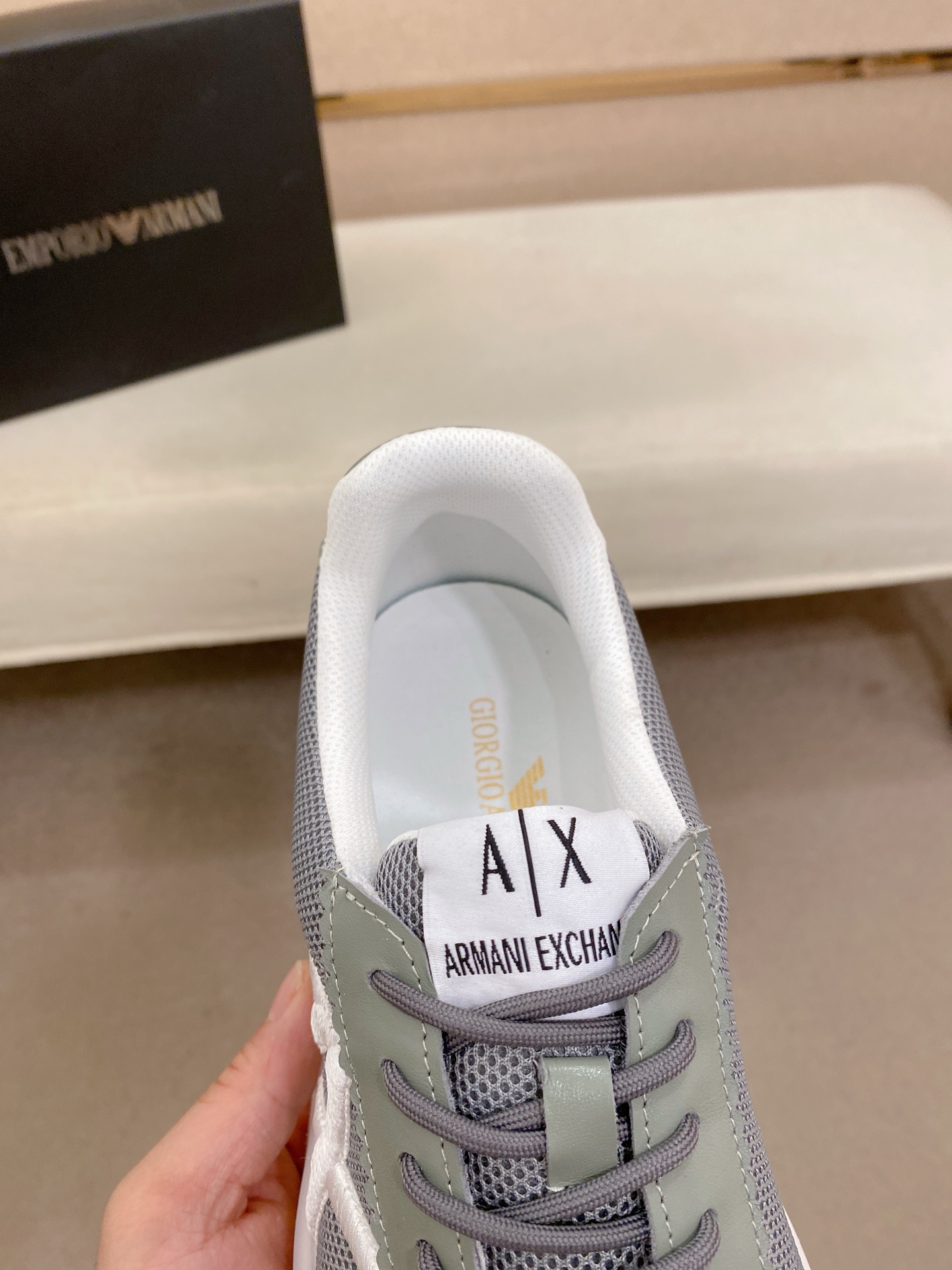 Factory precio 251 armani (Armani) nuevo contador de venta sincrónica, la parte superior importada i