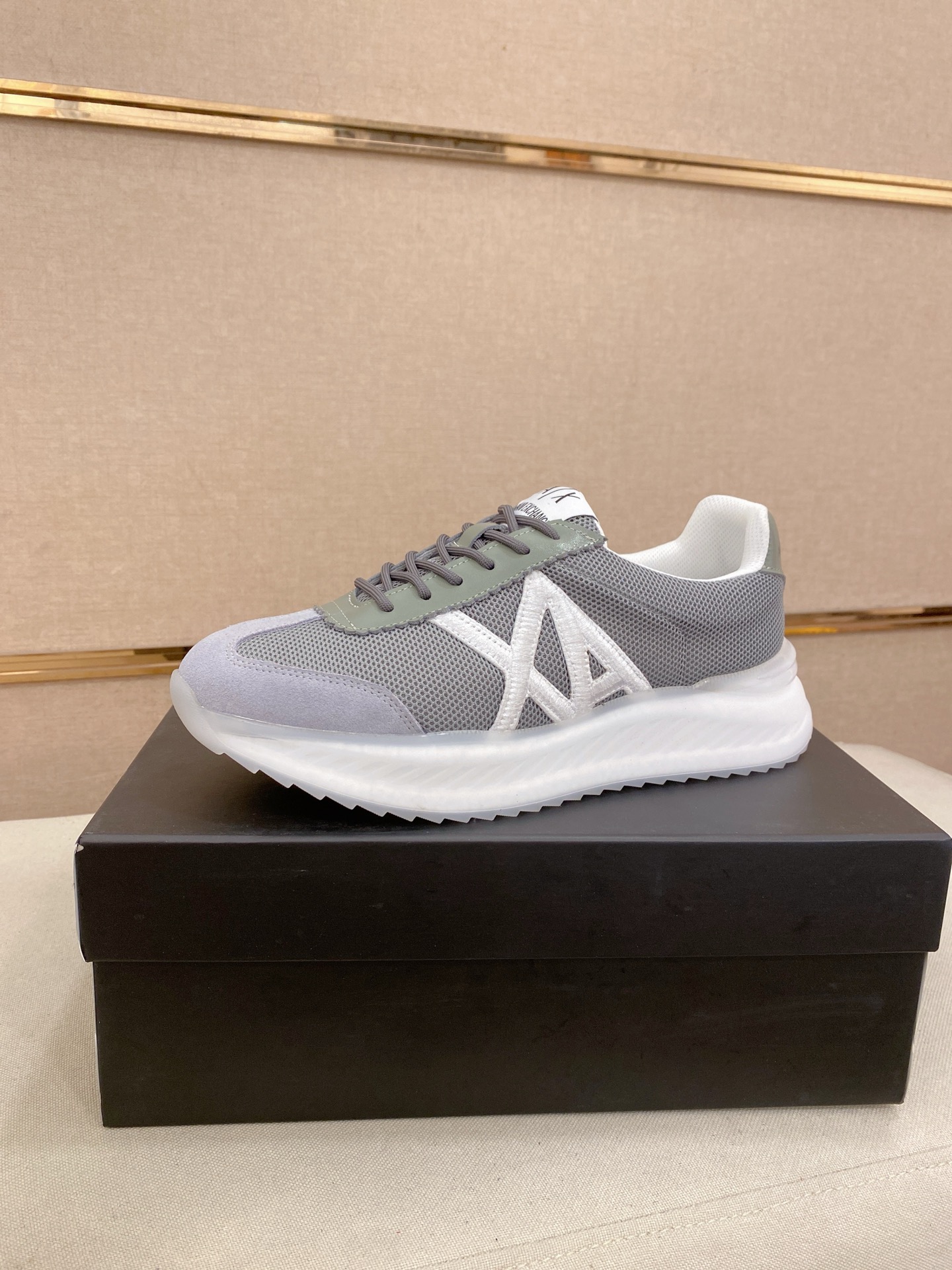 Factory precio 251 armani (Armani) nuevo contador de venta sincrónica, la parte superior importada i