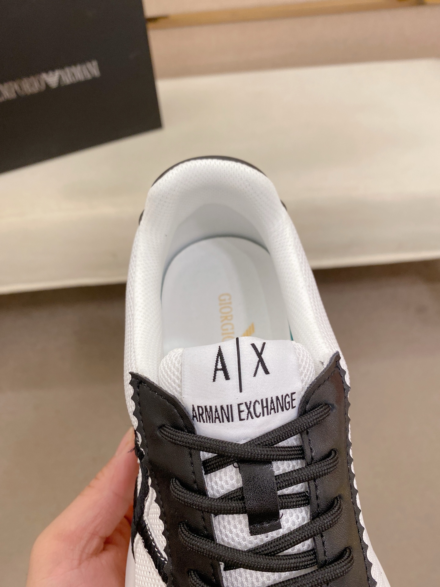 Factory precio 251 armani (Armani) nuevo contador de venta sincrónica, la parte superior importada i