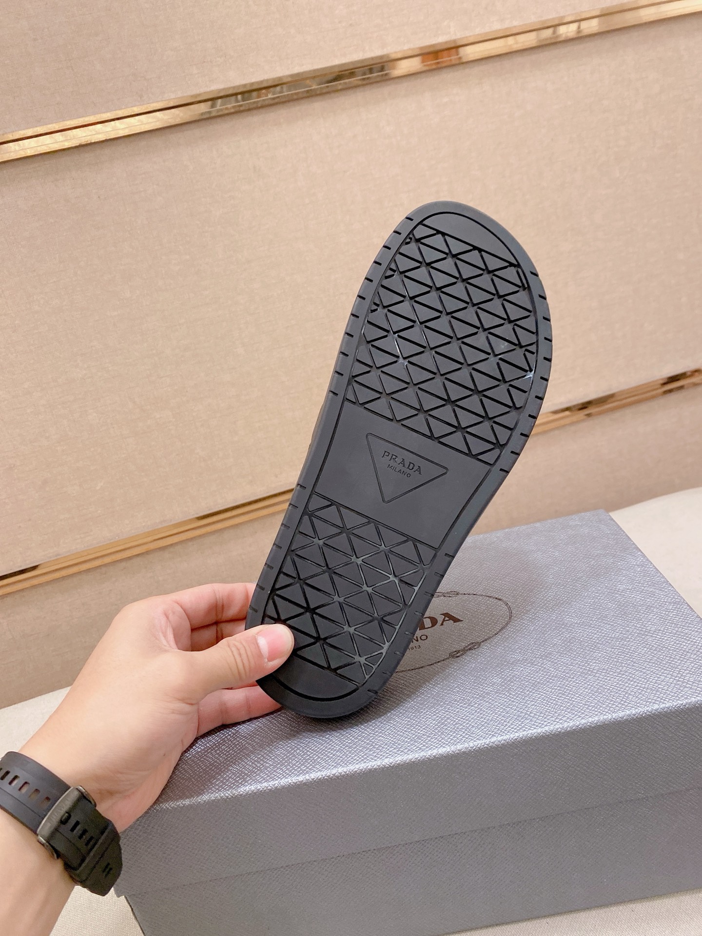 Prada Style Leather Men's Shoes Men's Shoes Men's Shoes detail image 9 from source 767215