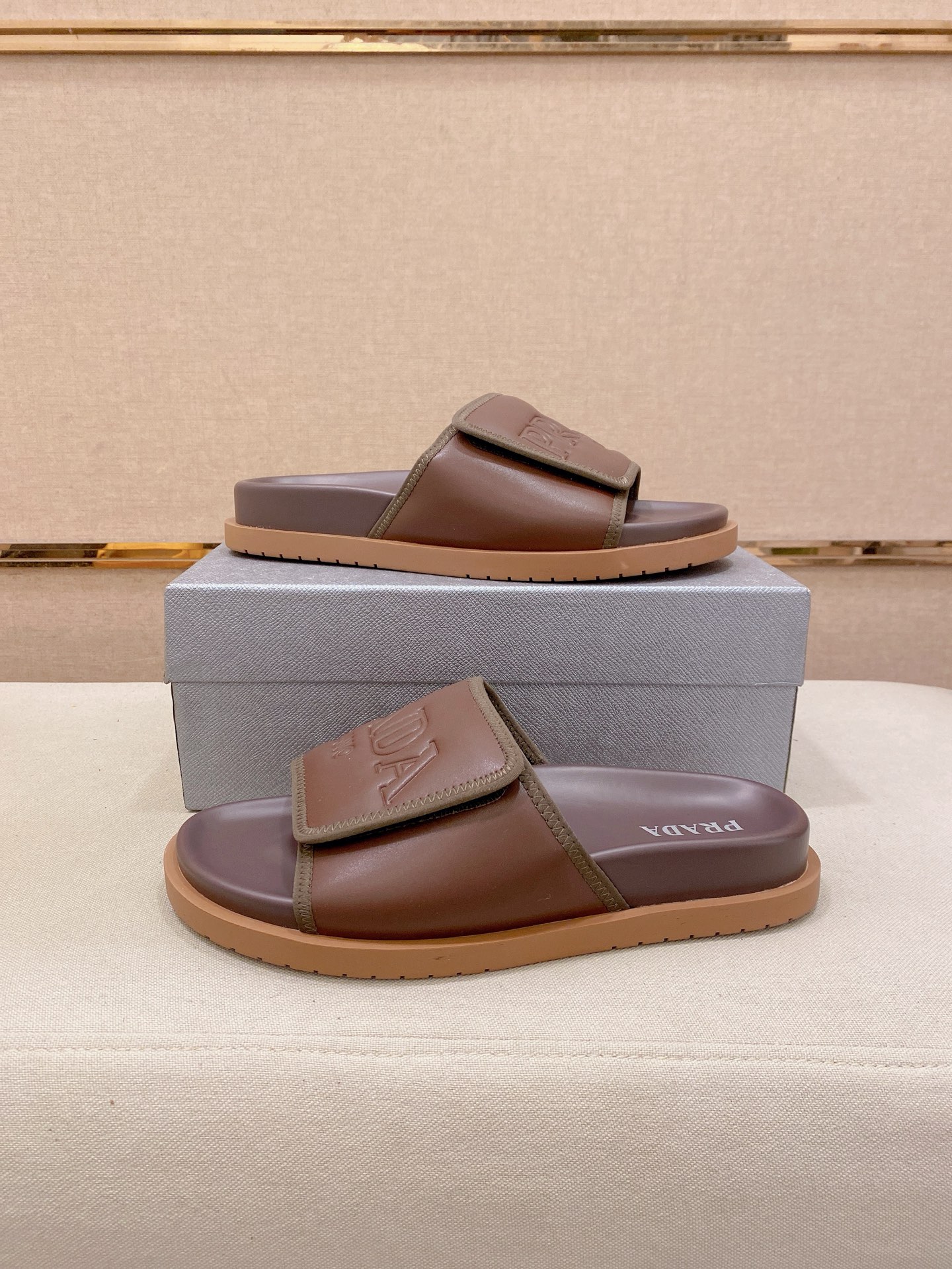Prada Style Leather Men's Shoes Men's Shoes Men's Shoes detail image 8 from source 767216