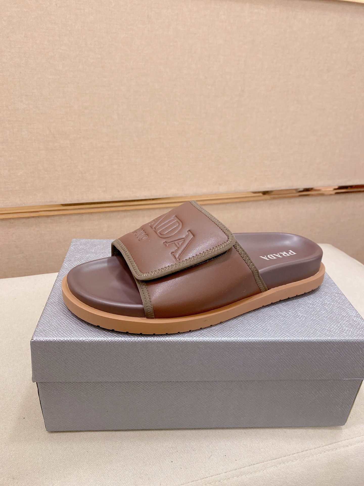 Prada Style Leather Men's Shoes Lookbook Reference image 1