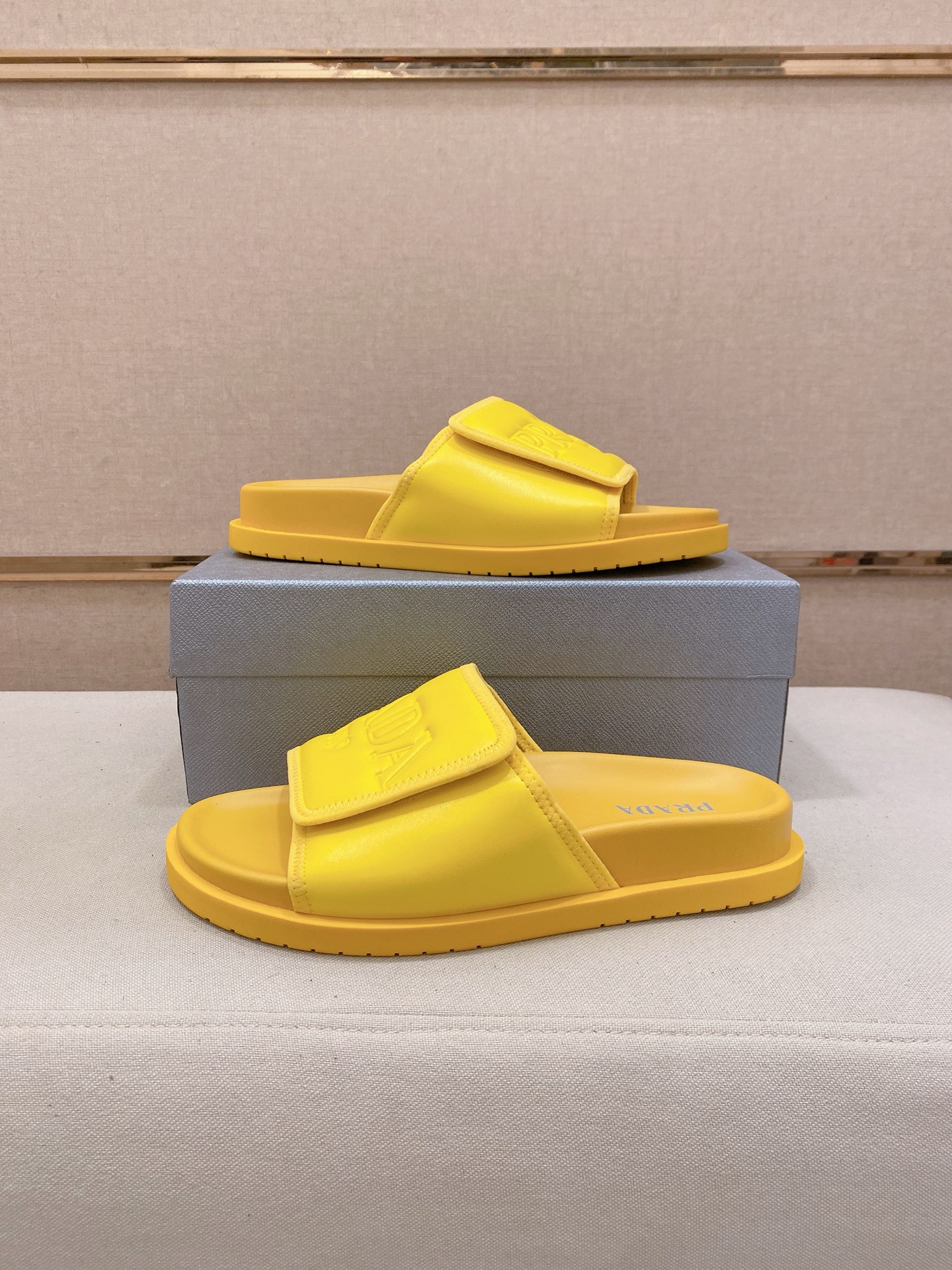 Prada Style Leather Men's Shoes Men's Shoes Men's Shoes detail image 8 from source 767223