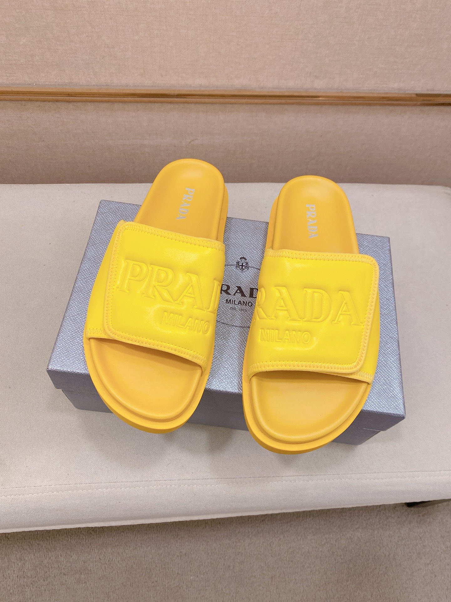 Prada Style Leather Men's Shoes Men's Shoes Men's Shoes detail image 7 from source 767223