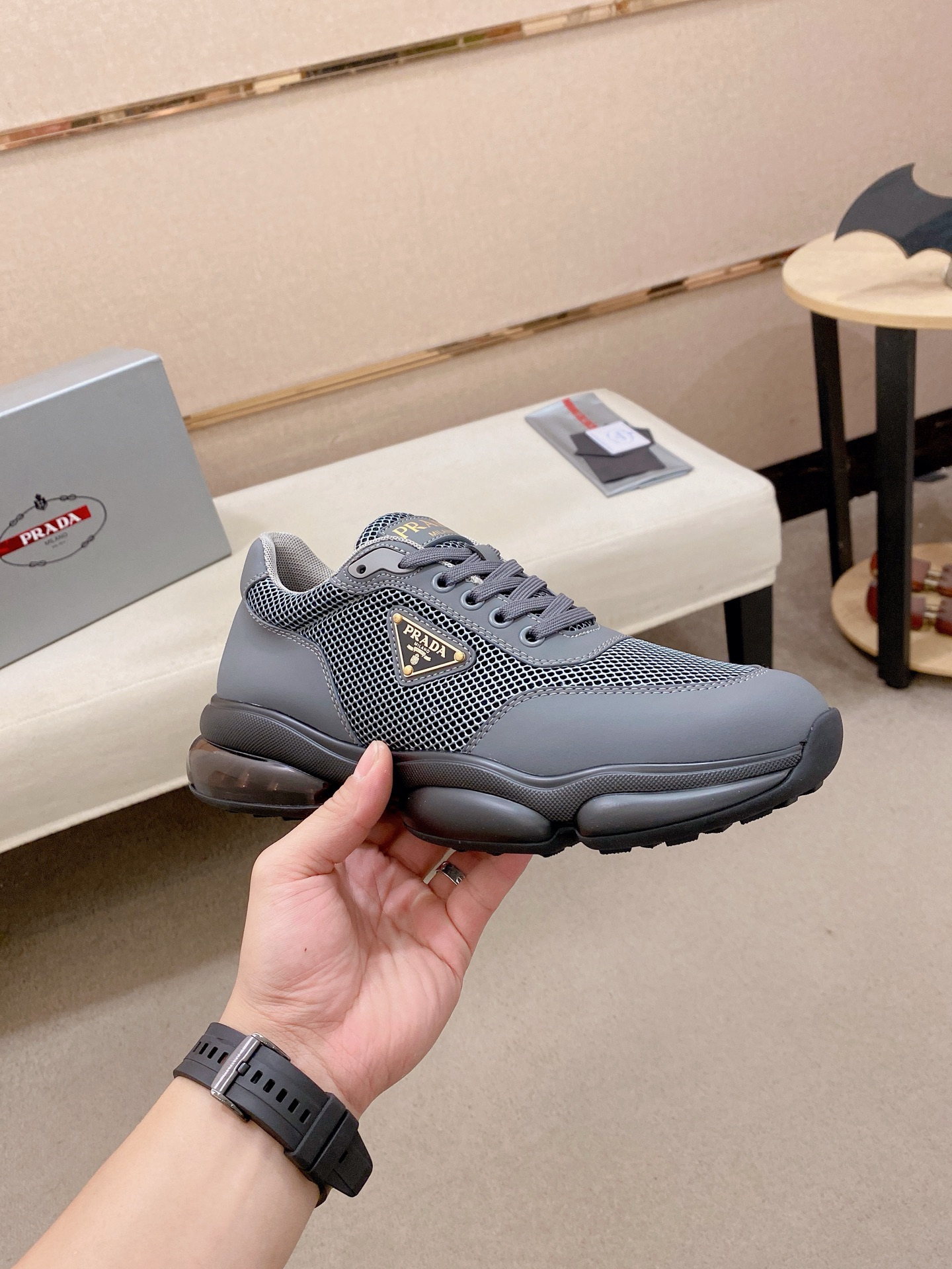 Prada Style Leather Men's Shoes style reference detail image 4 from source 767238