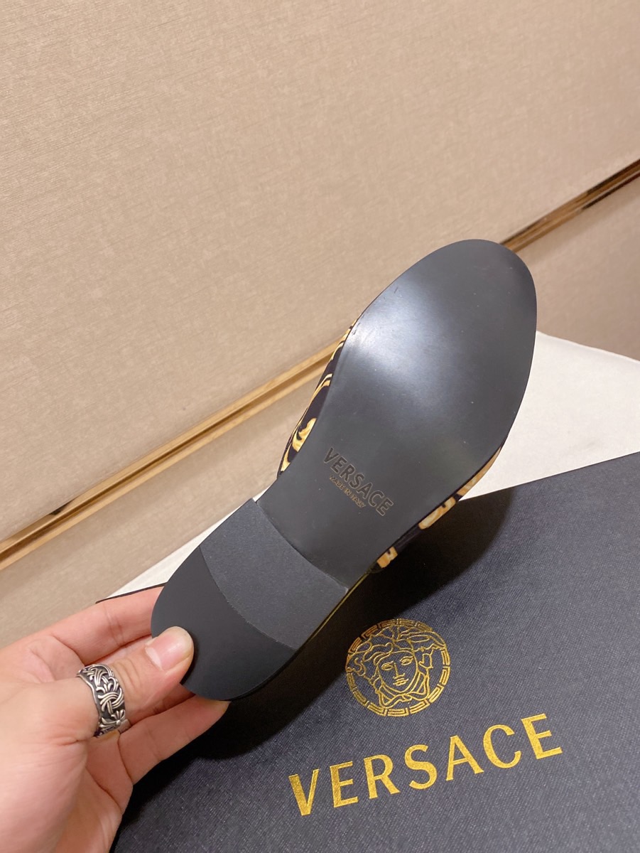 Versace Style Leather Men's Shoes style reference detail image 8 from source 781453