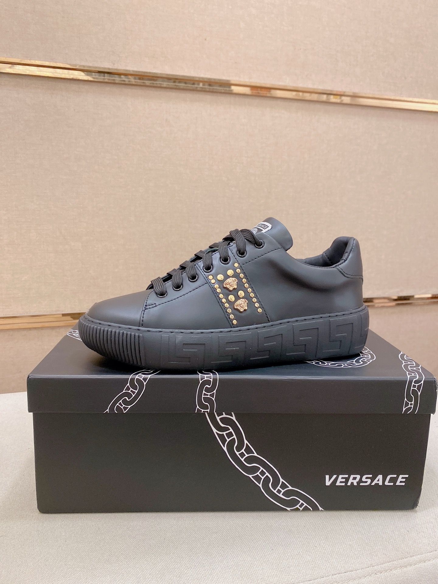 Versace Style Leather Men's Shoes style reference detail image 1 from source 781456