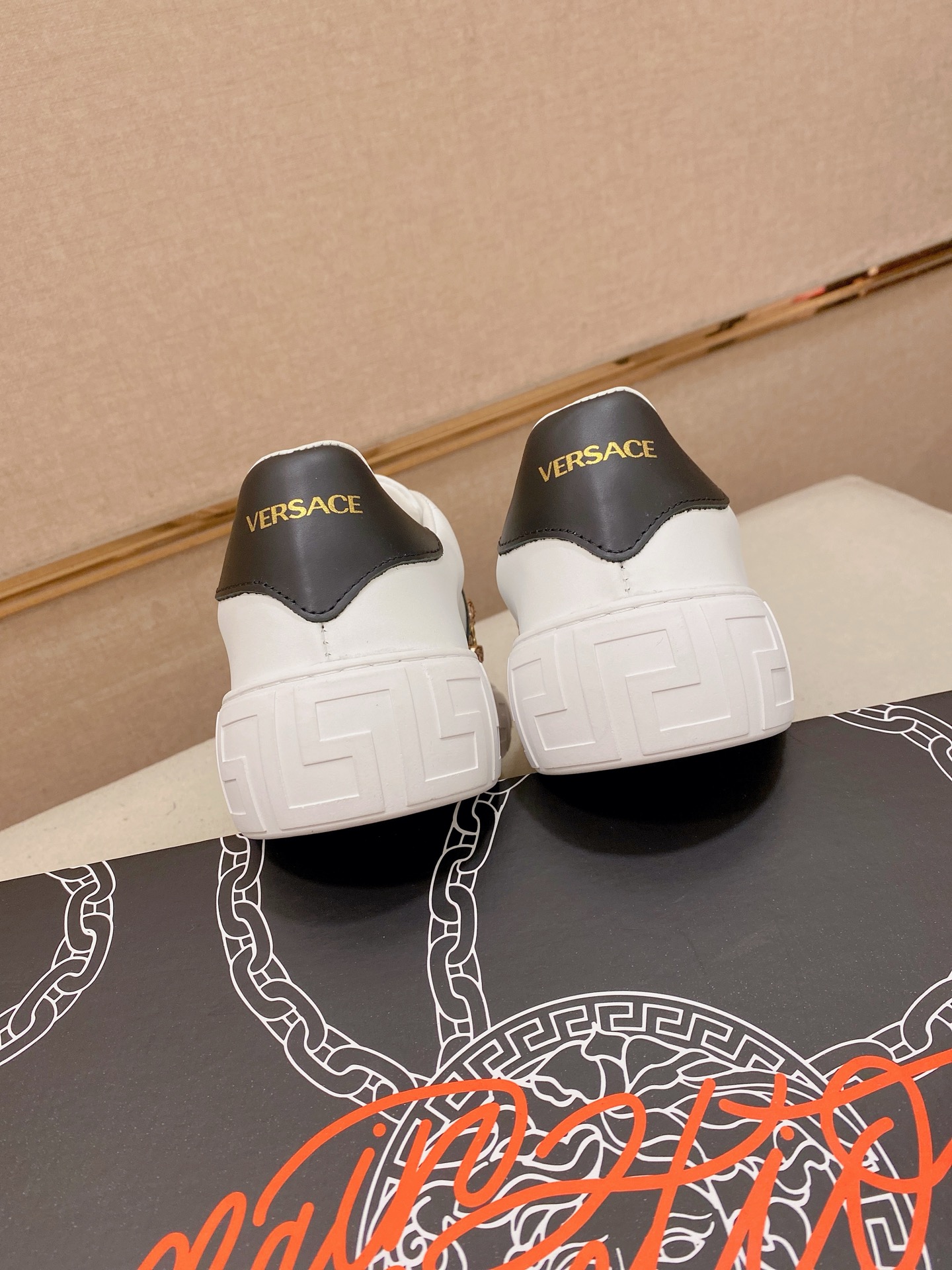 Versace Style Leather Men's Shoes style reference detail image 8 from source 781458
