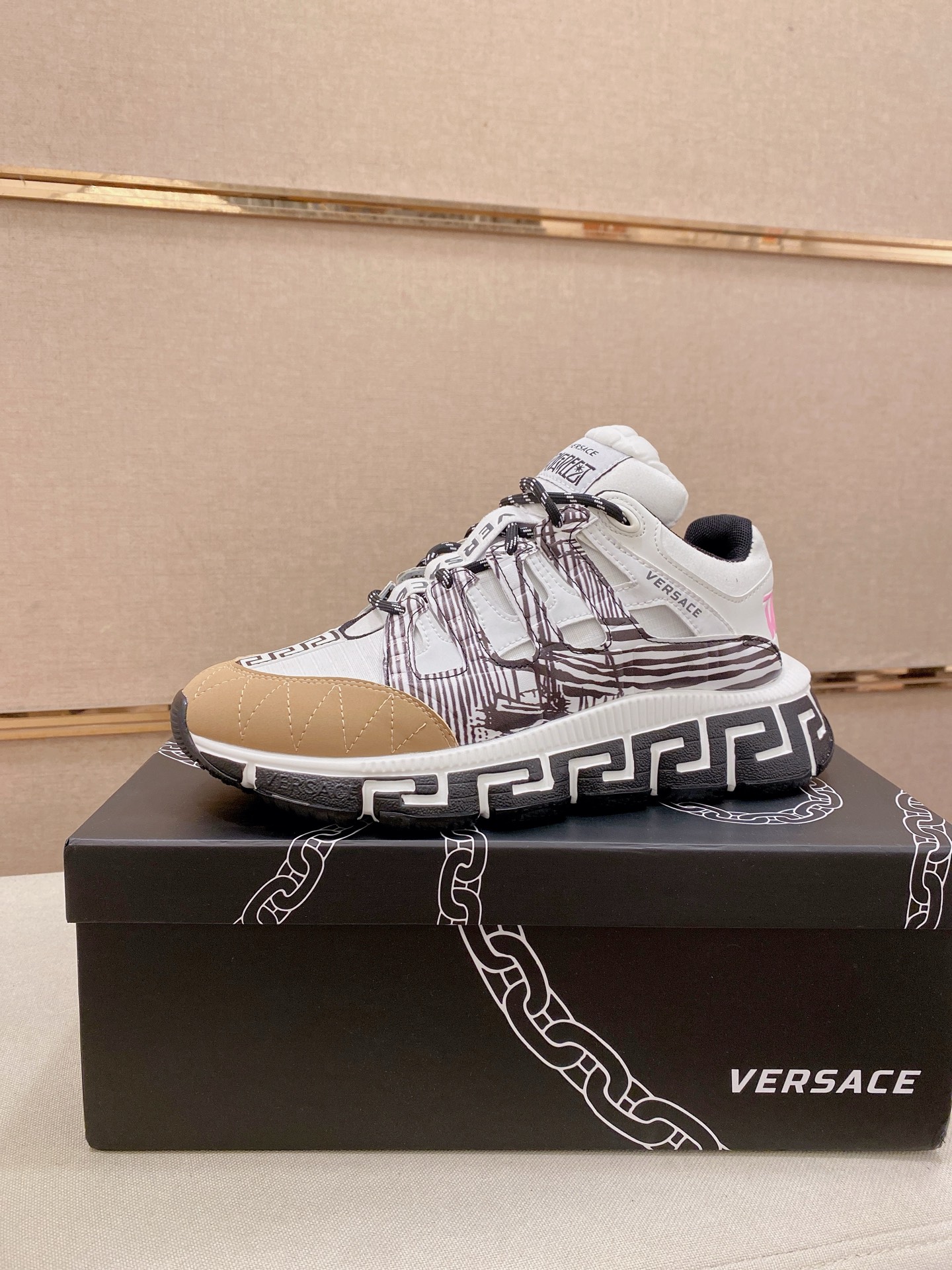 Versace Style Leather Men's Shoes style reference detail image 1 from source 781464