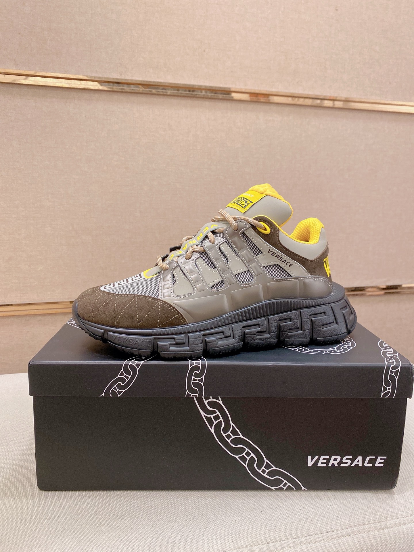 Versace Style Leather Men's Shoes style reference detail image 1 from source 781466