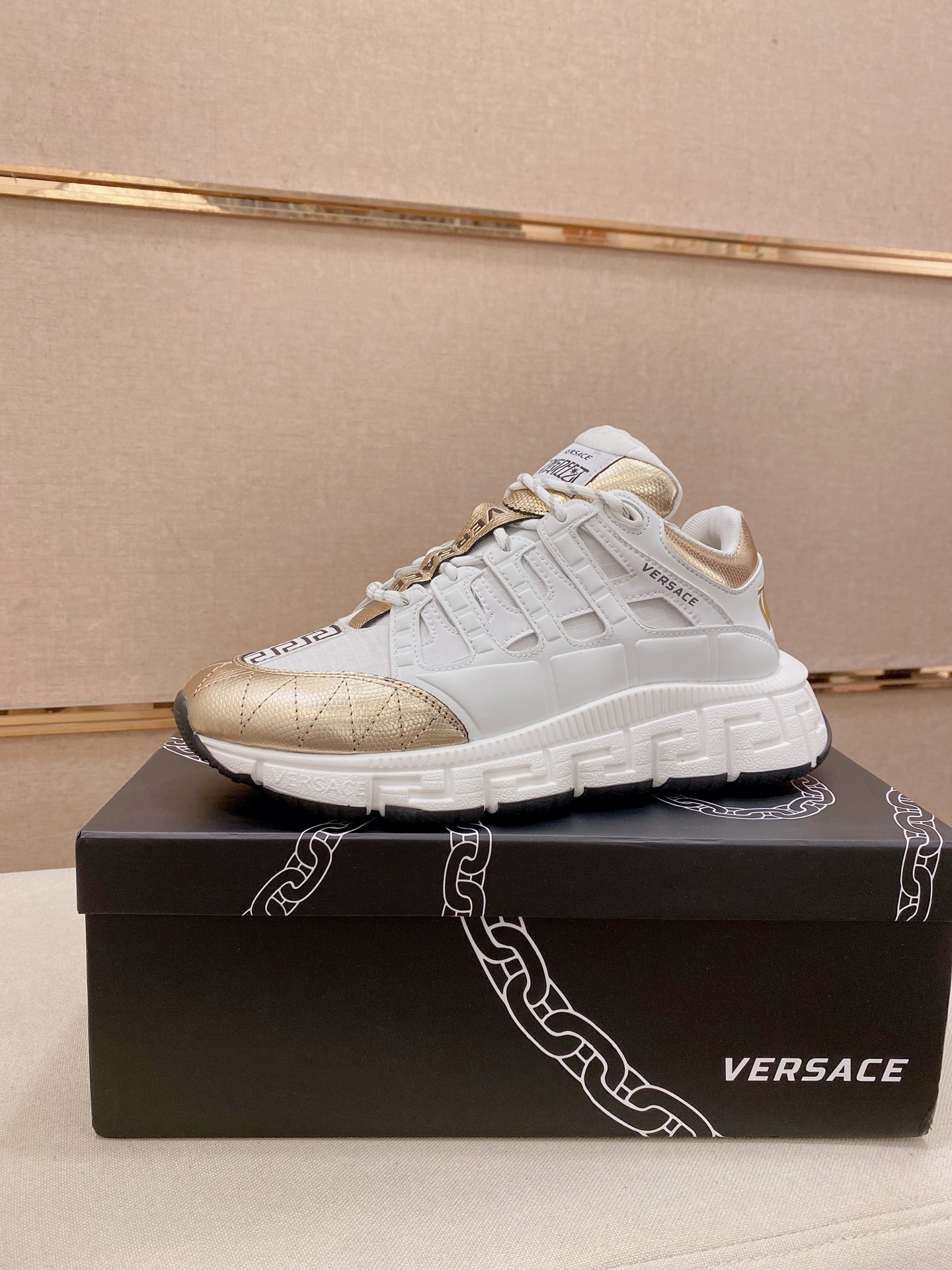 Versace Style Leather Men's Shoes style reference detail image 1 from source 781467