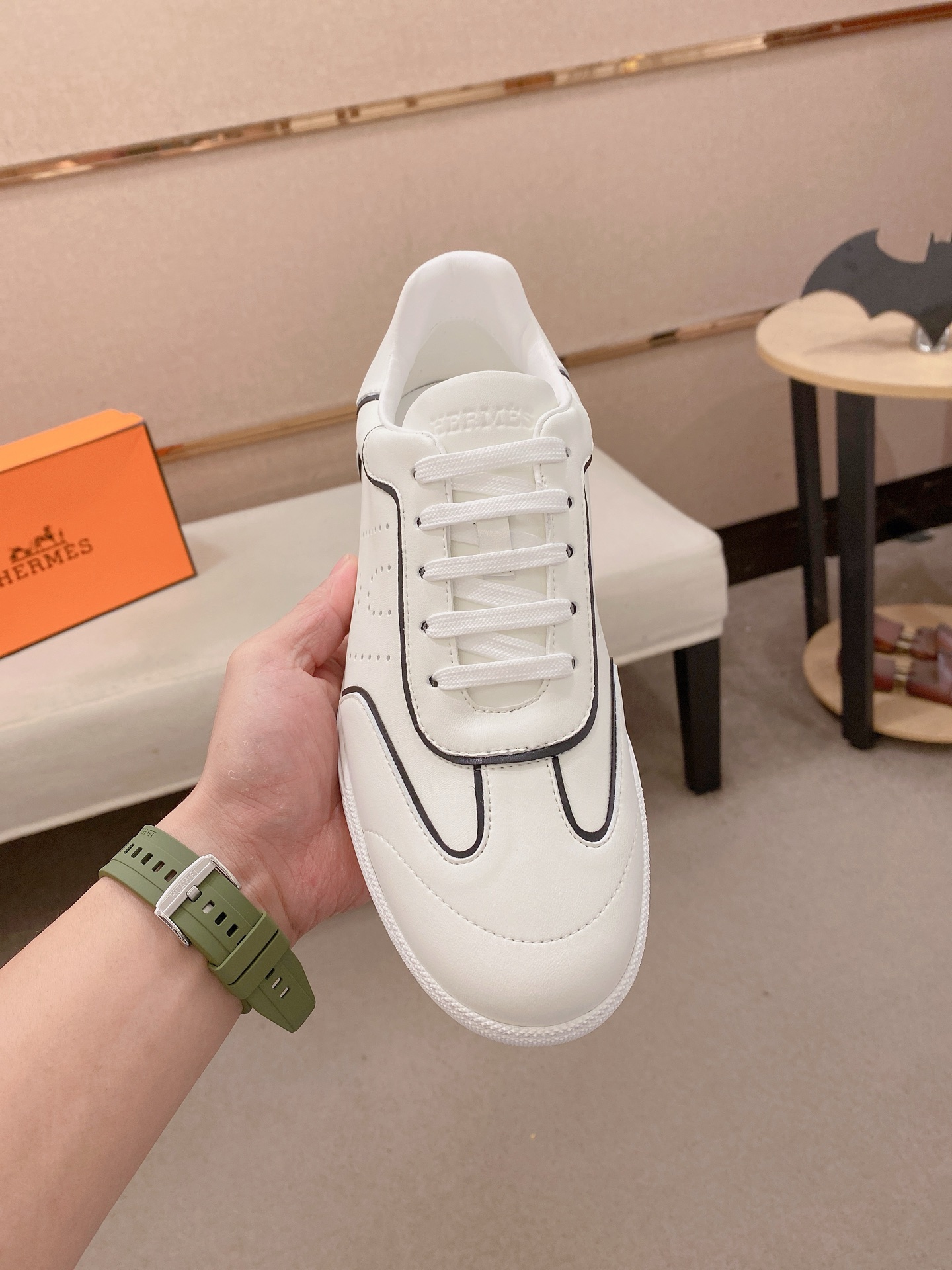 Hermes Style Leather Men's Shoes style reference detail image 2 from source 781604