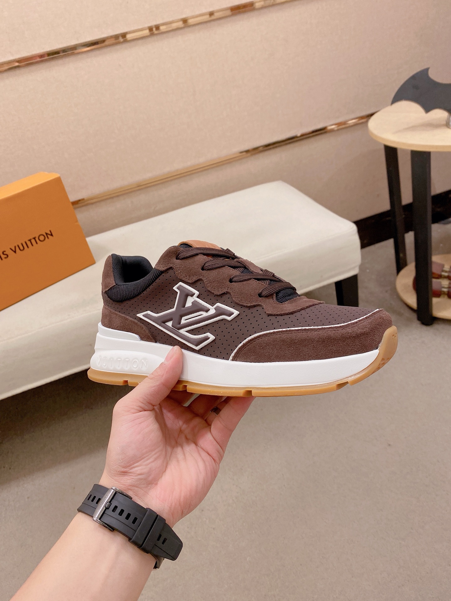 LV Style Leather Men's Shoes style reference detail image 4 from source 780817
