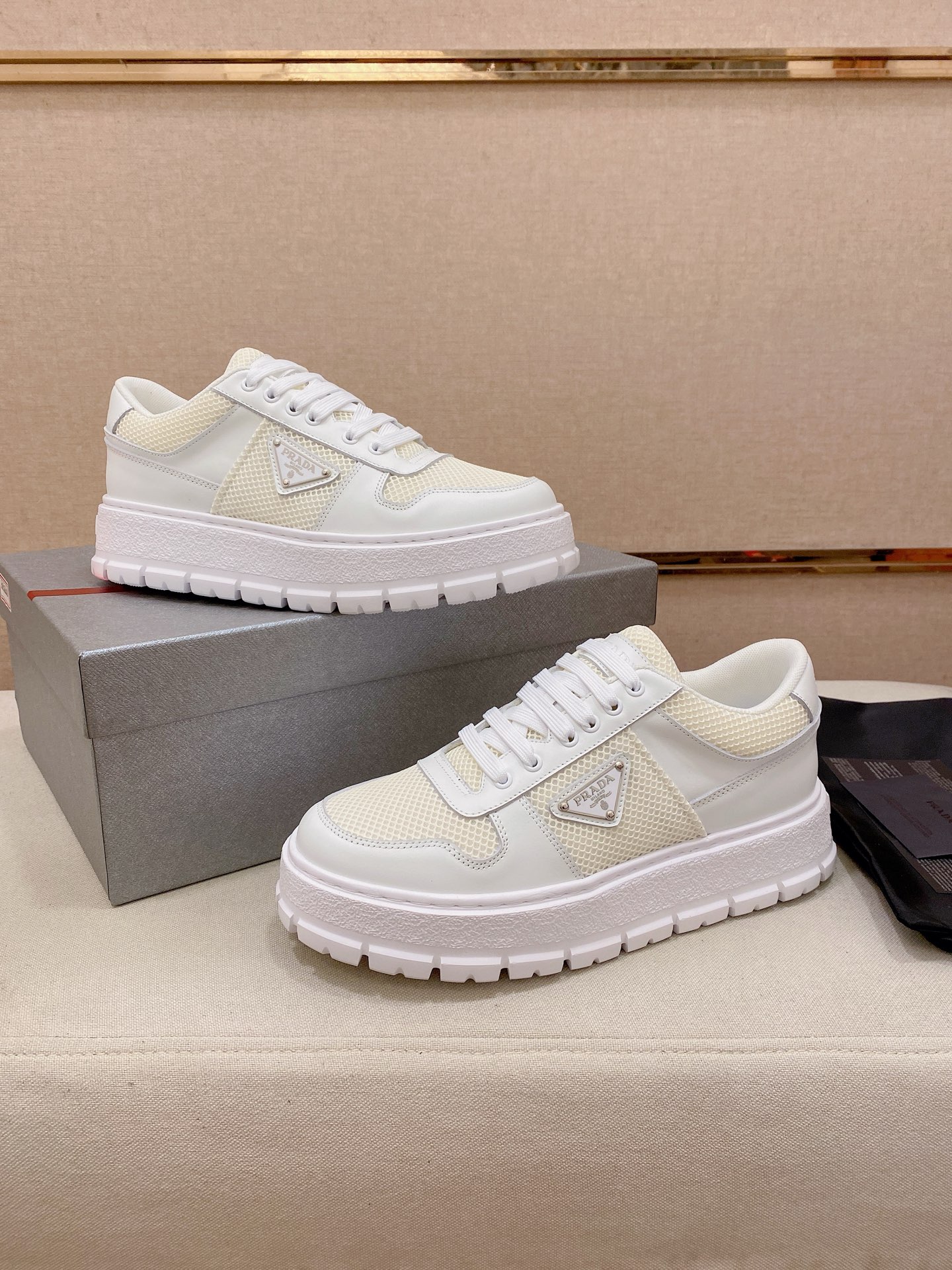 Prada Style Leather Women's Shoes style reference detail image 7 from source 774930