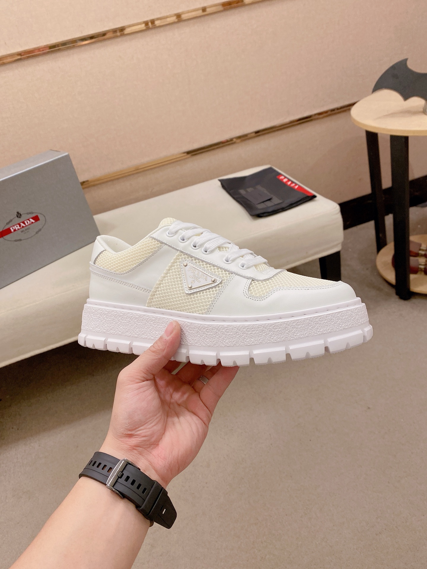 Prada Style Leather Women's Shoes style reference detail image 4 from source 774930