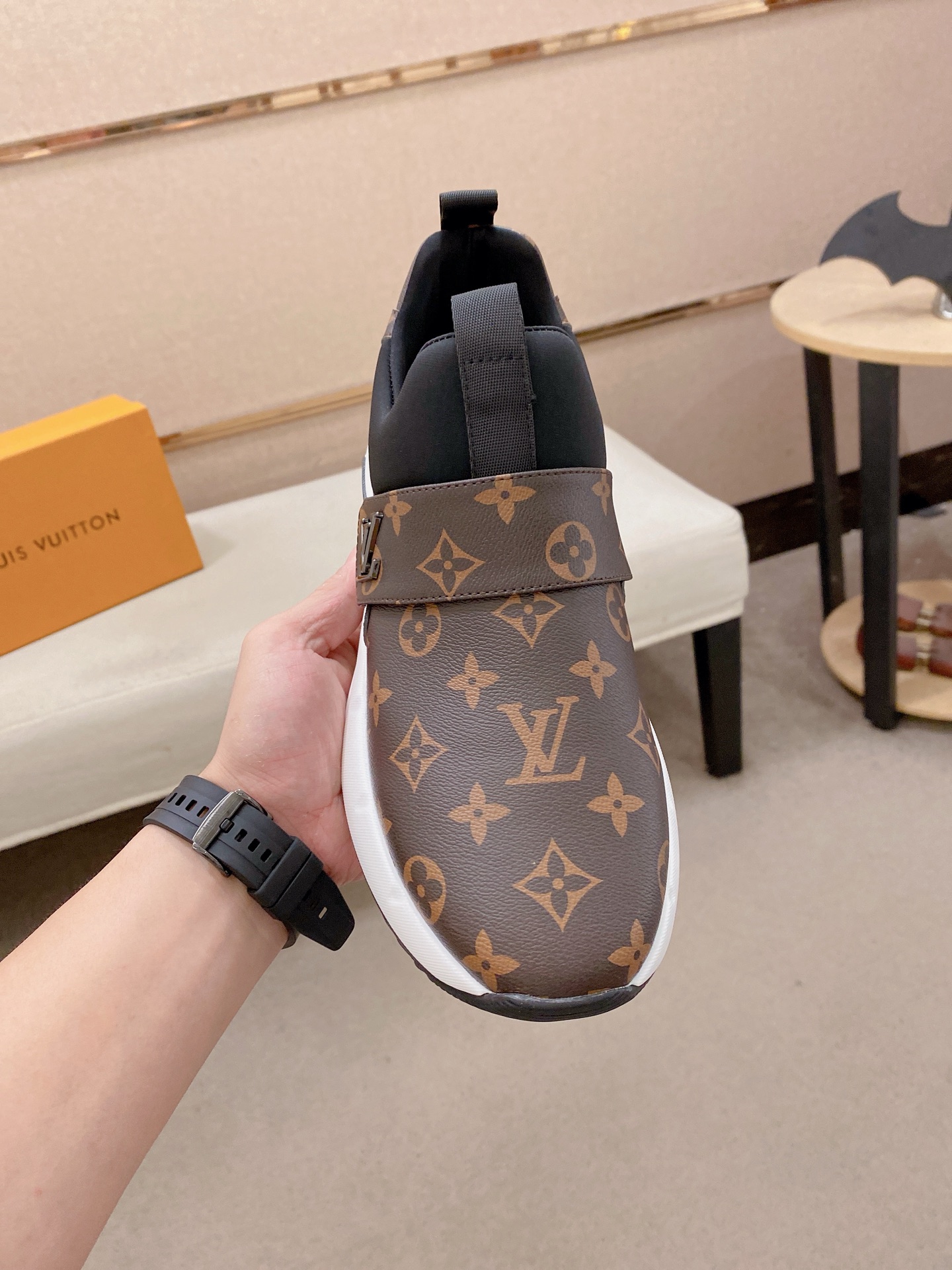 LV Style Men's Shoes Lookbook Reference image 2