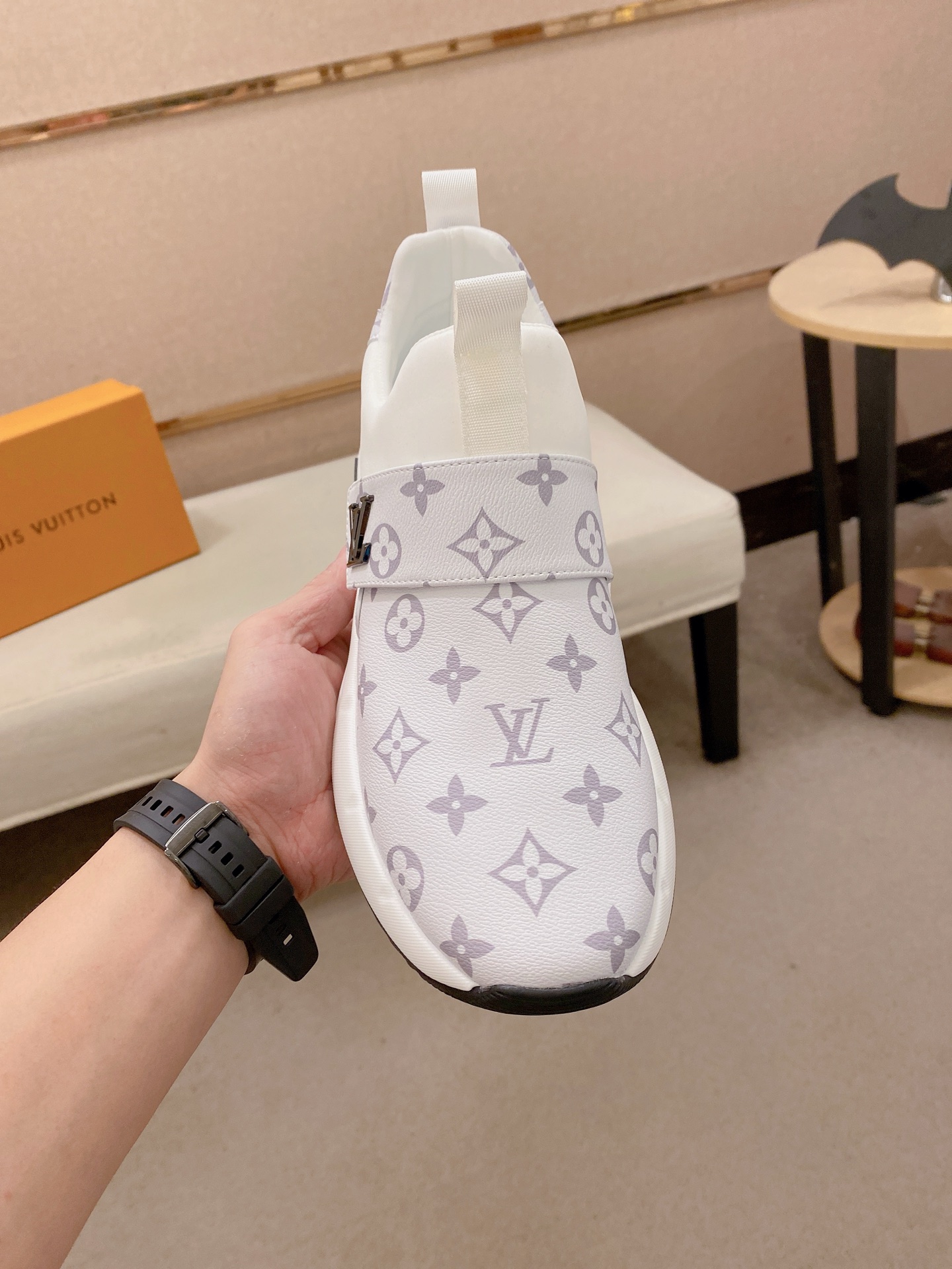 LV Style Men's Shoes Lookbook Reference image 2