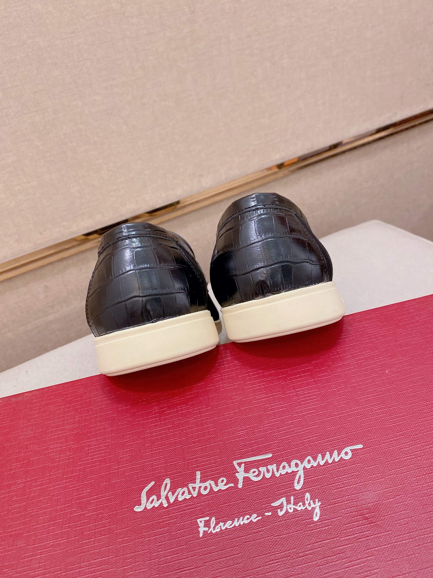Ferragamo Style Leather Men's Shoes Men's Shoes Men's Shoes detail image 9 from source 783461