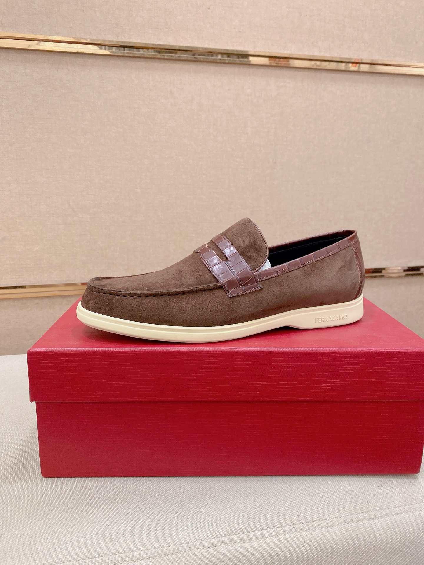 Ferragamo Style Leather Men's Shoes Lookbook Reference image 1