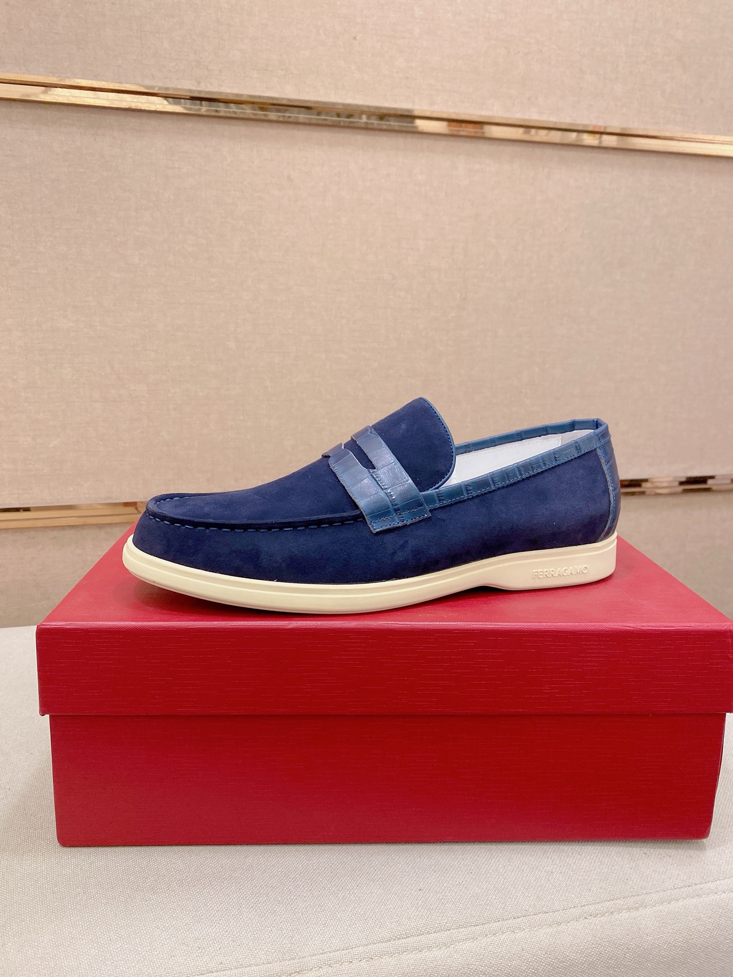 Ferragamo Style Leather Men's Shoes Lookbook Reference image 1