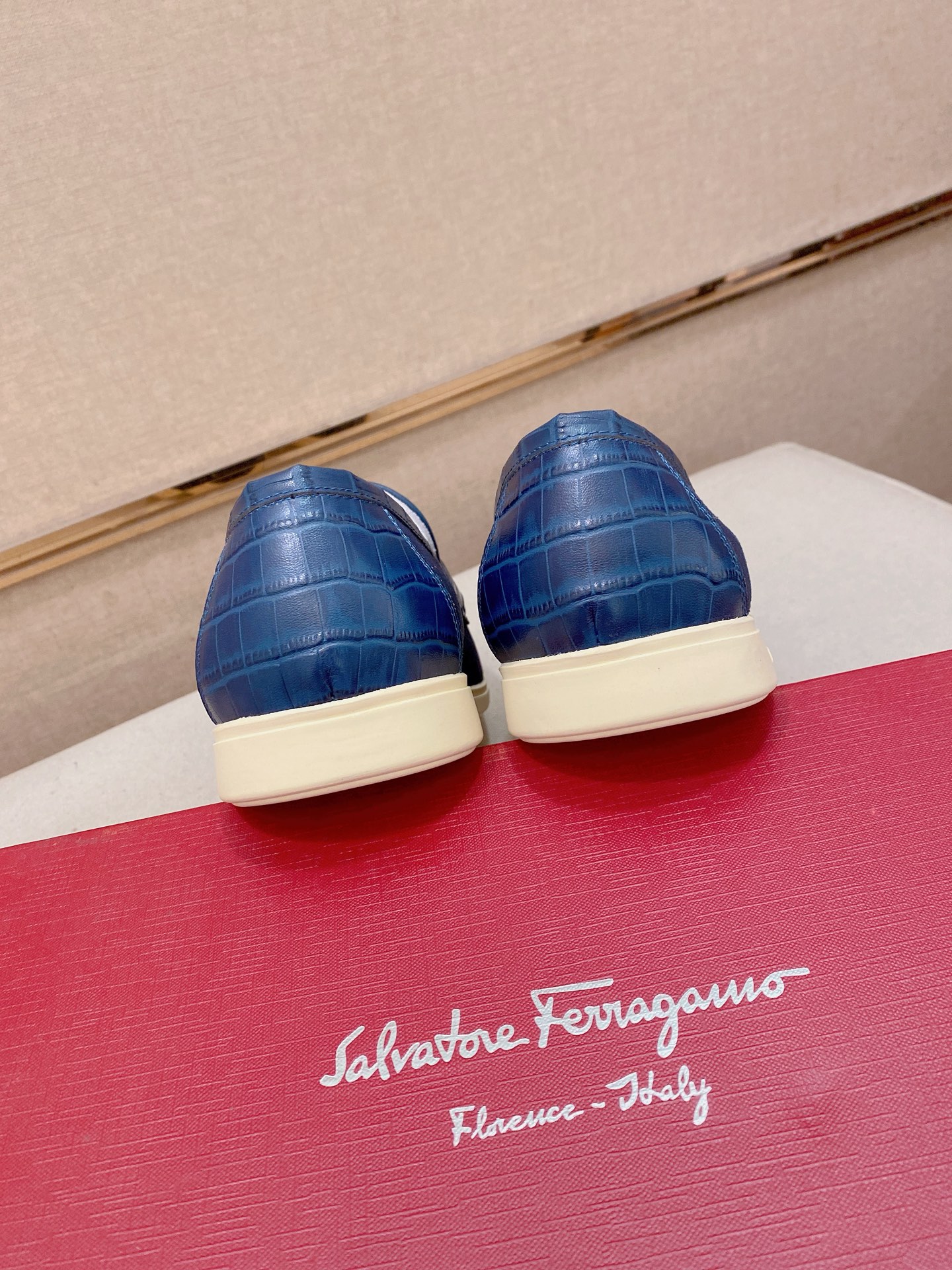 Ferragamo Style Leather Men's Shoes Men's Shoes Men's Shoes detail image 9 from source 783464