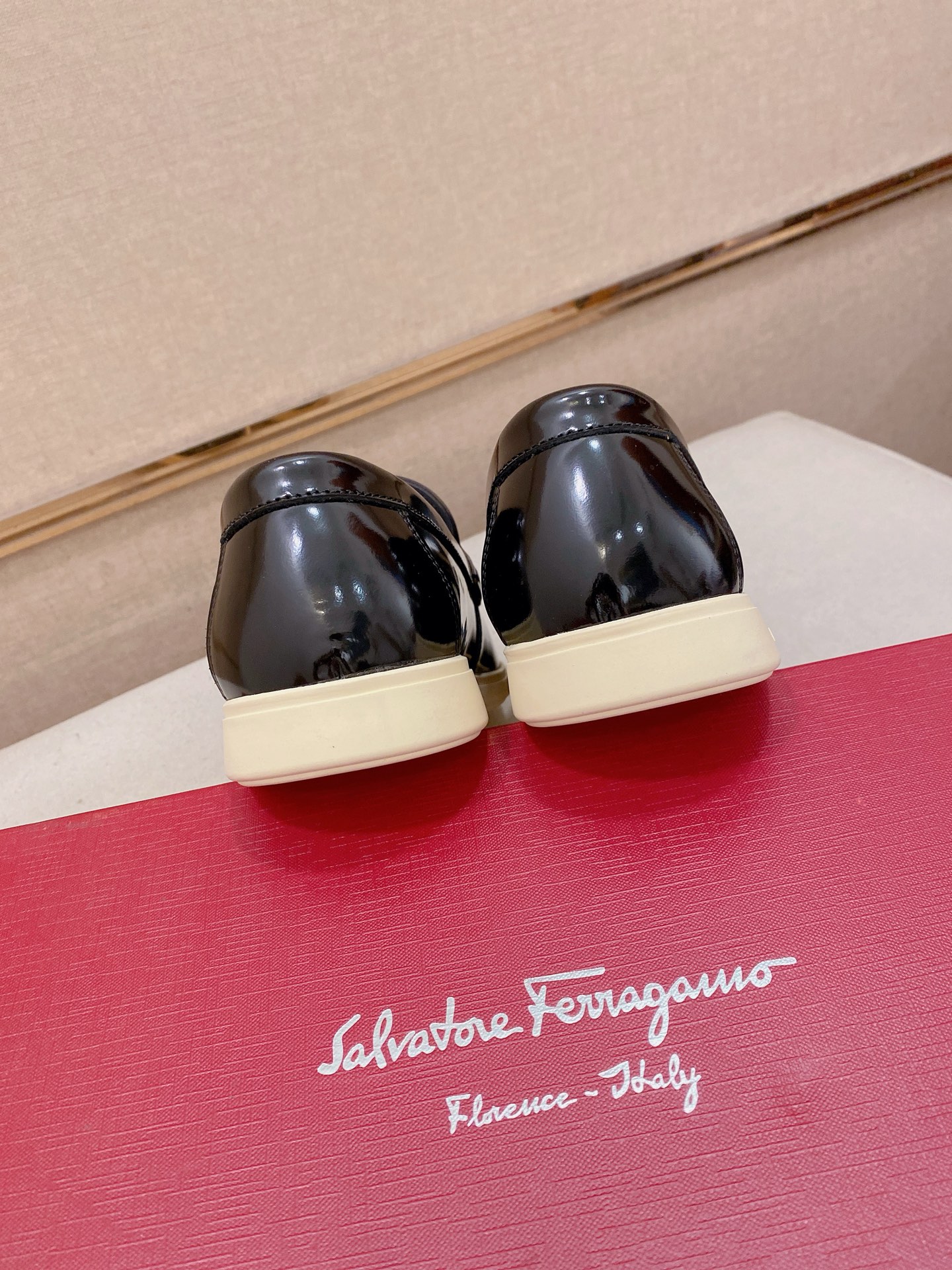 Ferragamo Style Leather Men's Shoes Men's Shoes Men's Shoes detail image 9 from source 783466