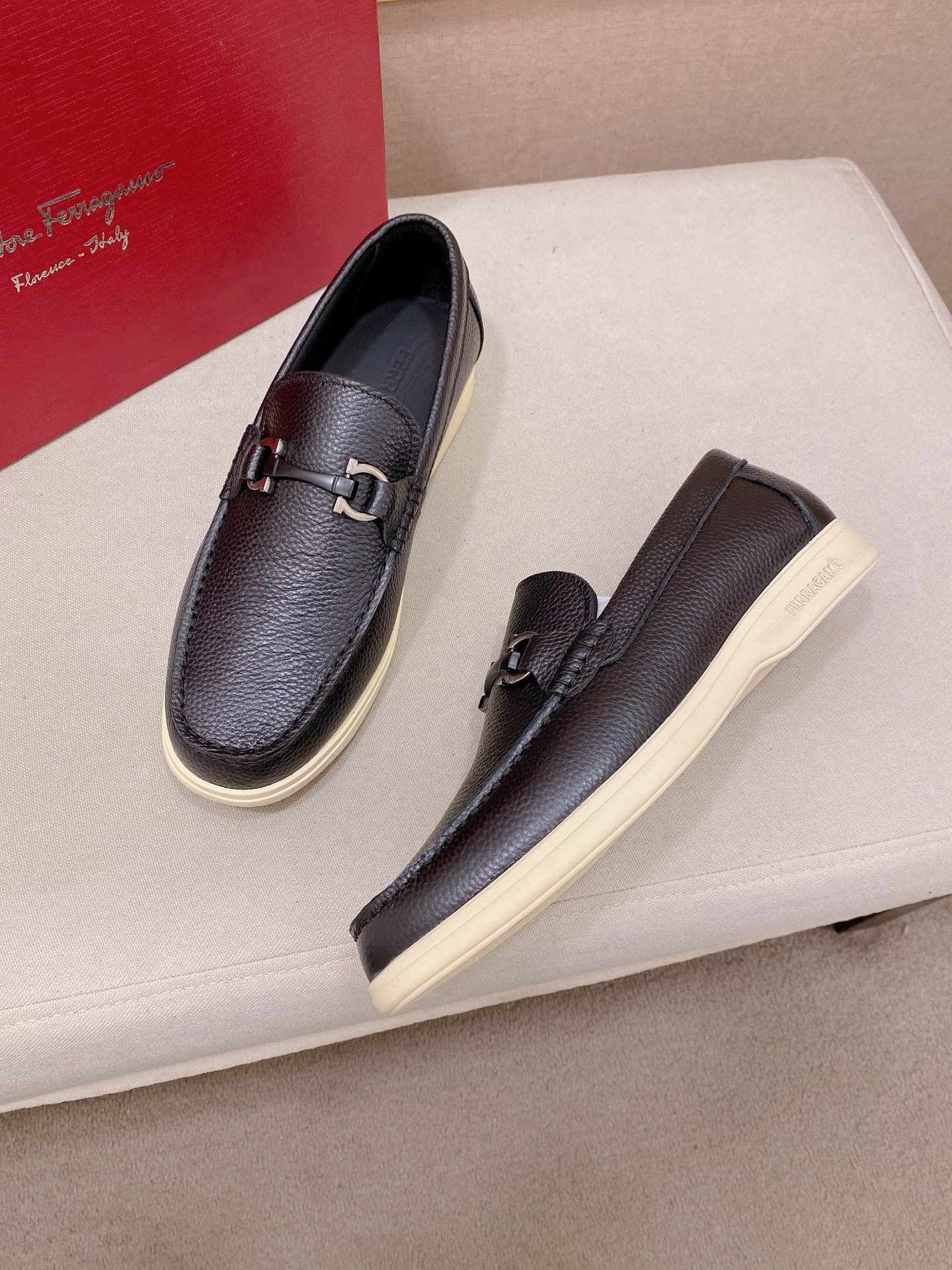 Ferragamo Style Leather Men's Shoes Men's Shoes Men's Shoes detail image 7 from source 783468