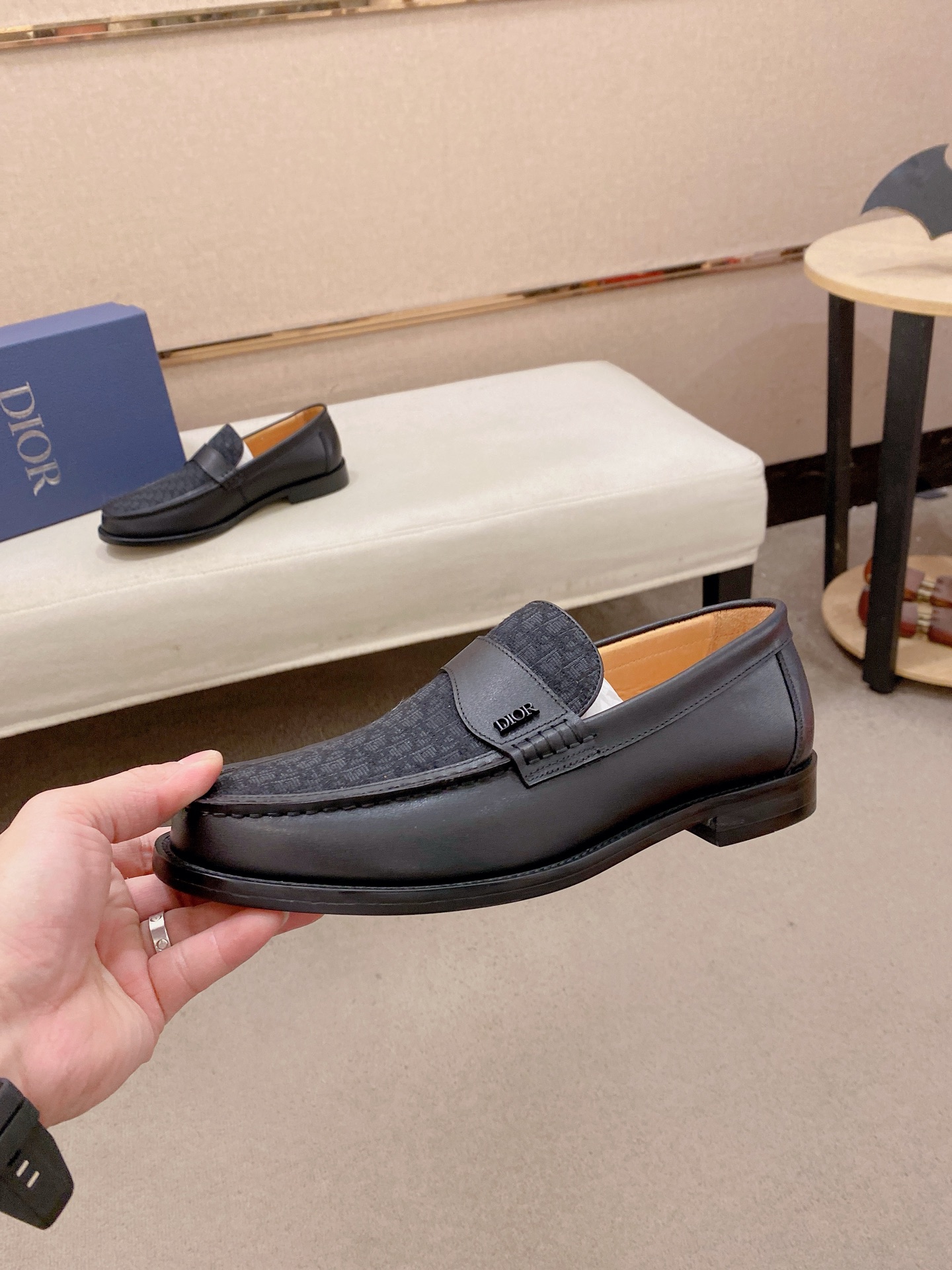 Dior Style Leather Men's Shoes style reference detail image 3 from source 782379