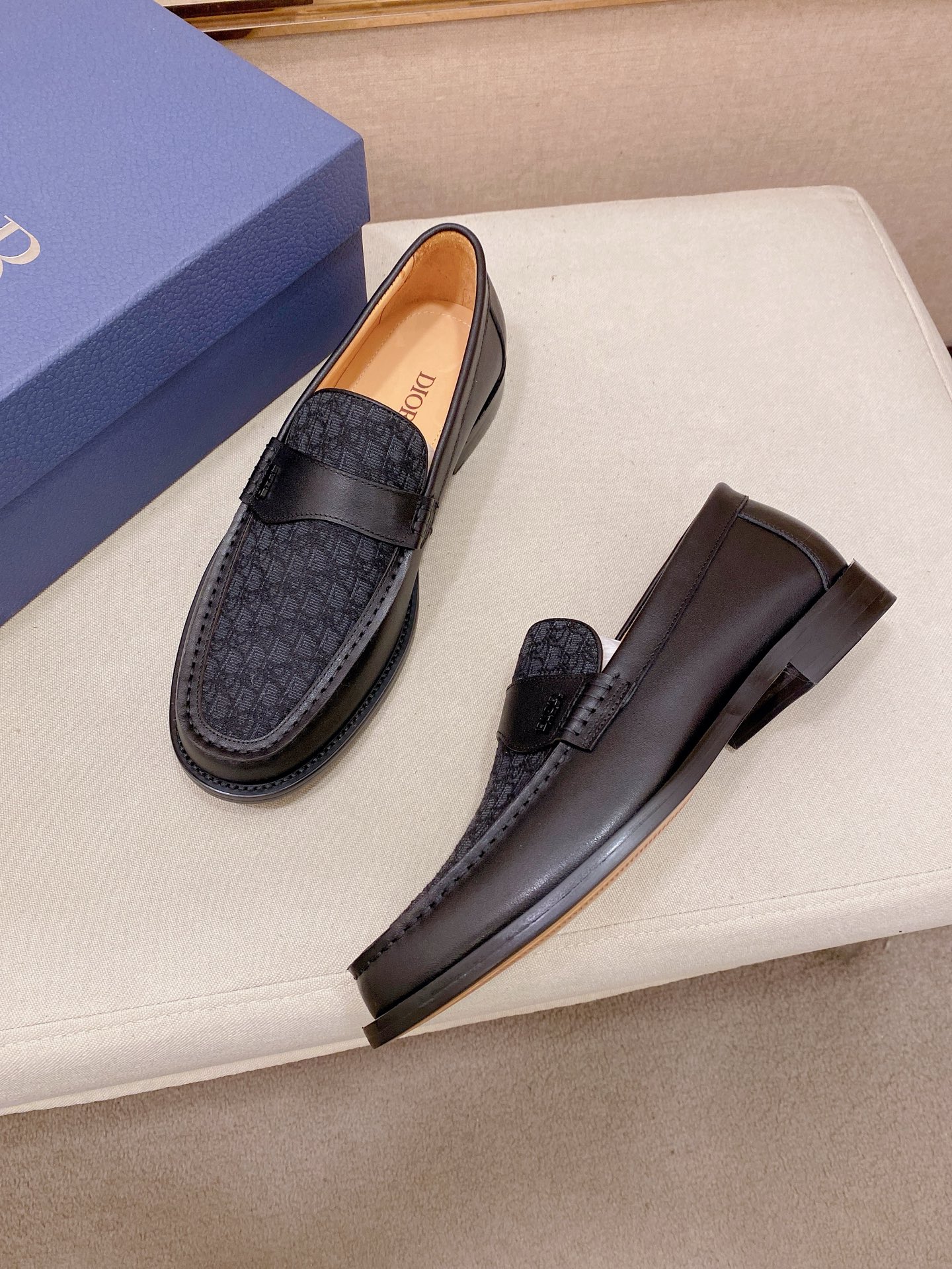 Dior Style Leather Men's Shoes style reference detail image 7 from source 782379