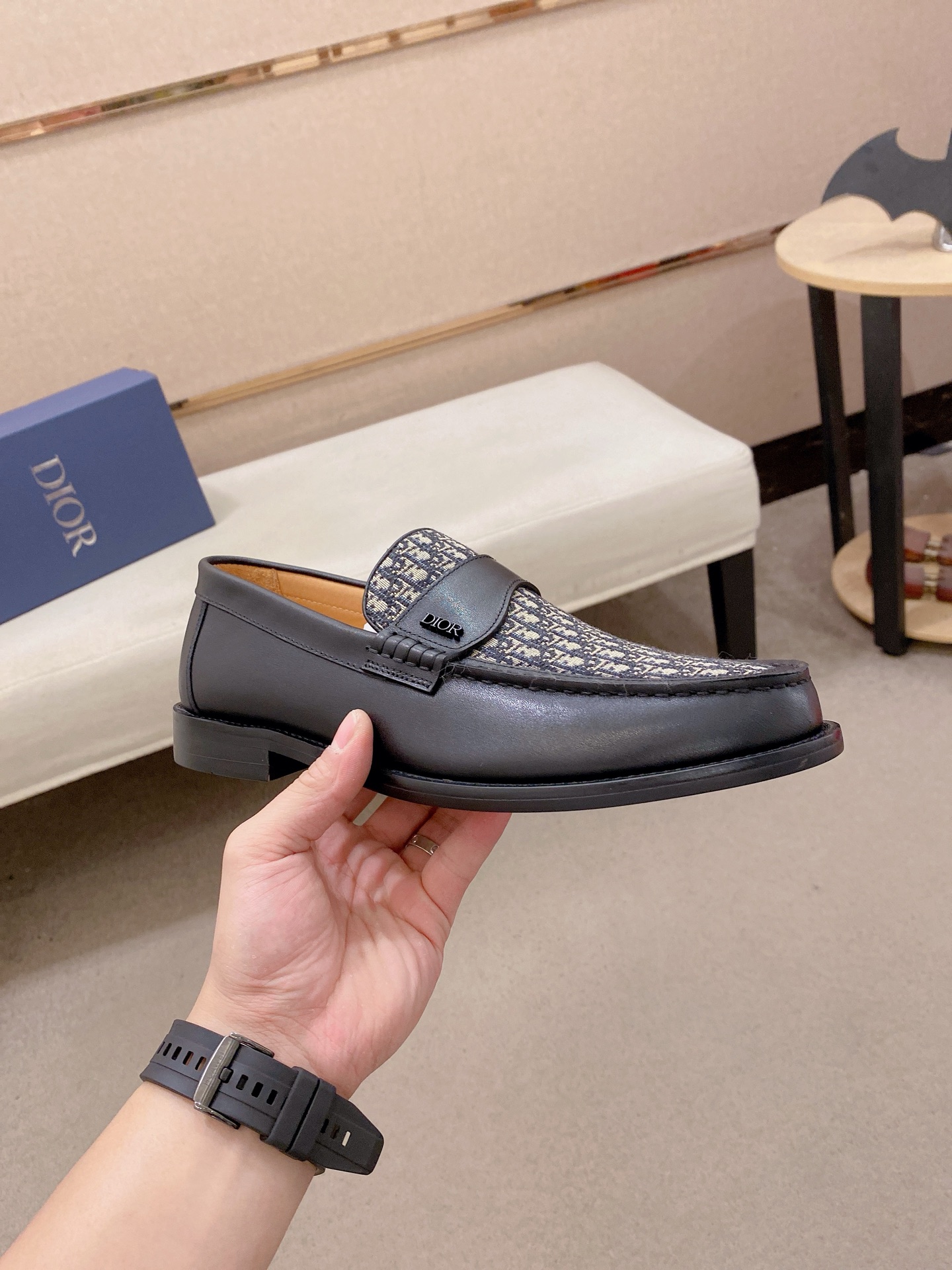 Dior Style Leather Men's Shoes style reference detail image 4 from source 782380