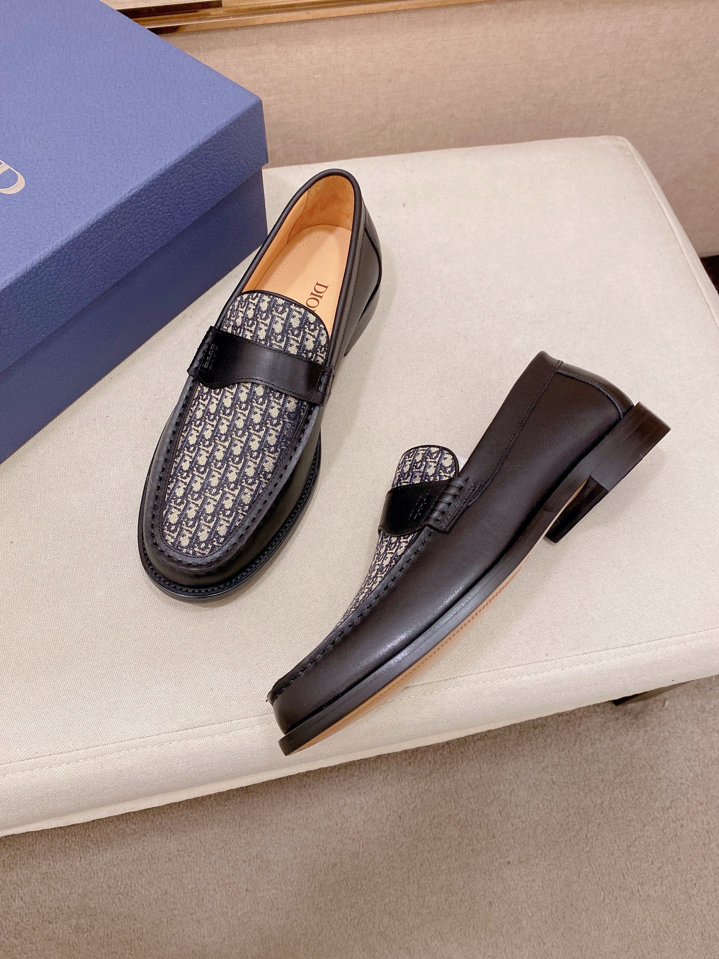 Dior Style Leather Men's Shoes style reference detail image 7 from source 782380