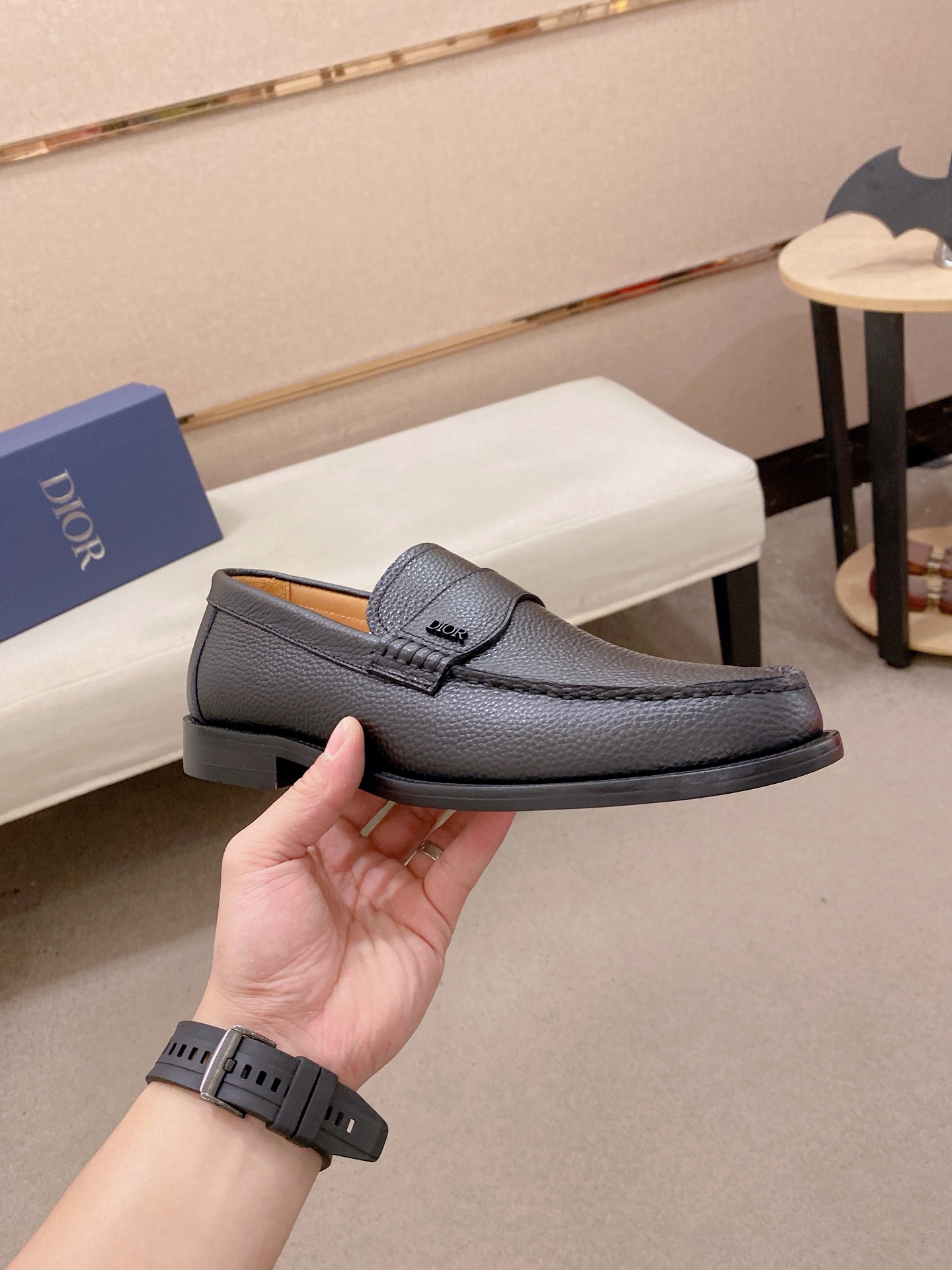 Dior Style Leather Men's Shoes style reference detail image 4 from source 782381