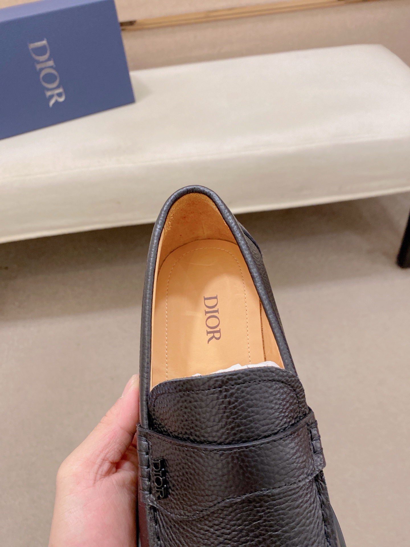 Dior Style Leather Men's Shoes style reference detail image 6 from source 782381