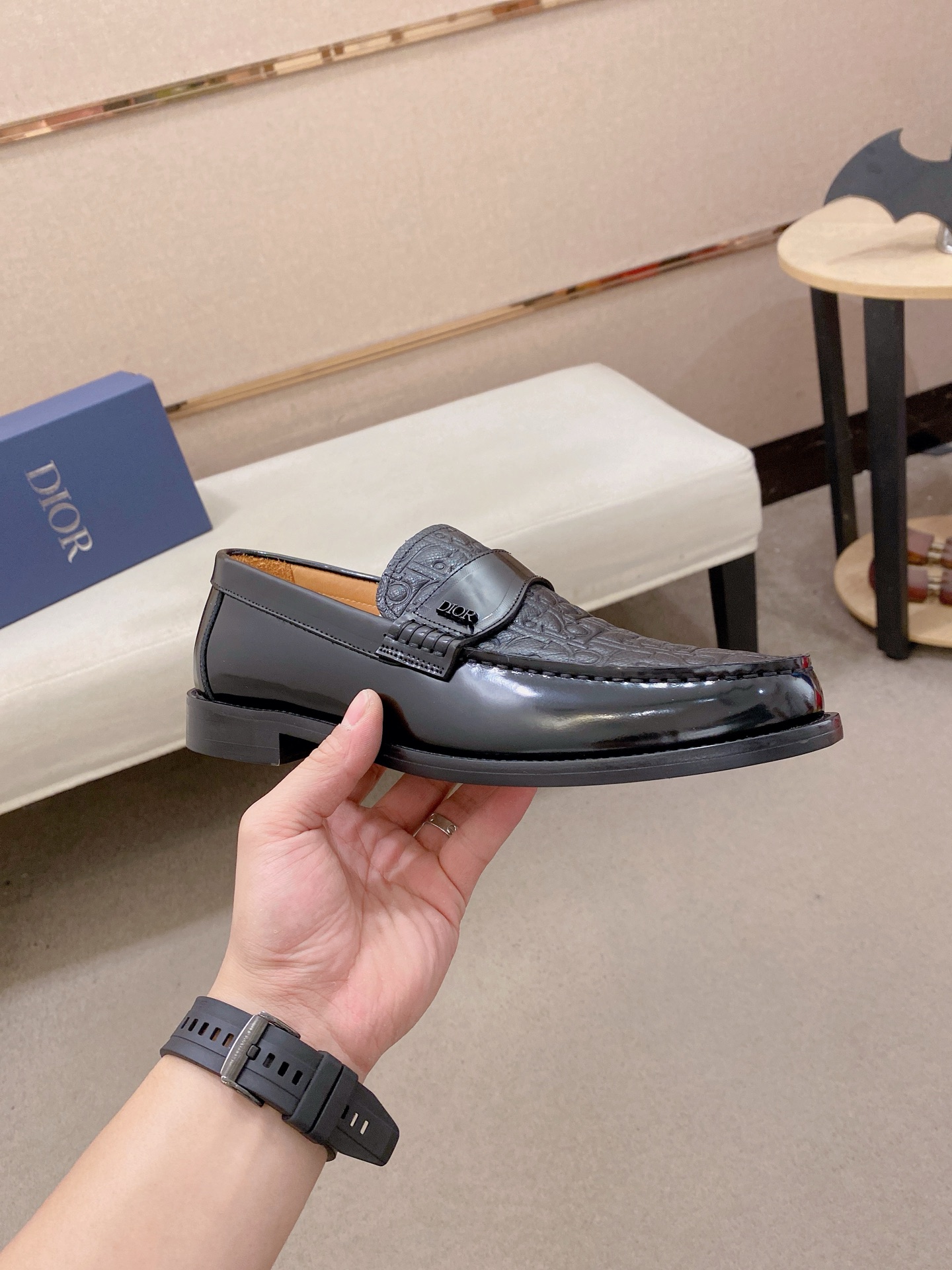 Dior Style Leather Men's Shoes style reference detail image 4 from source 782382