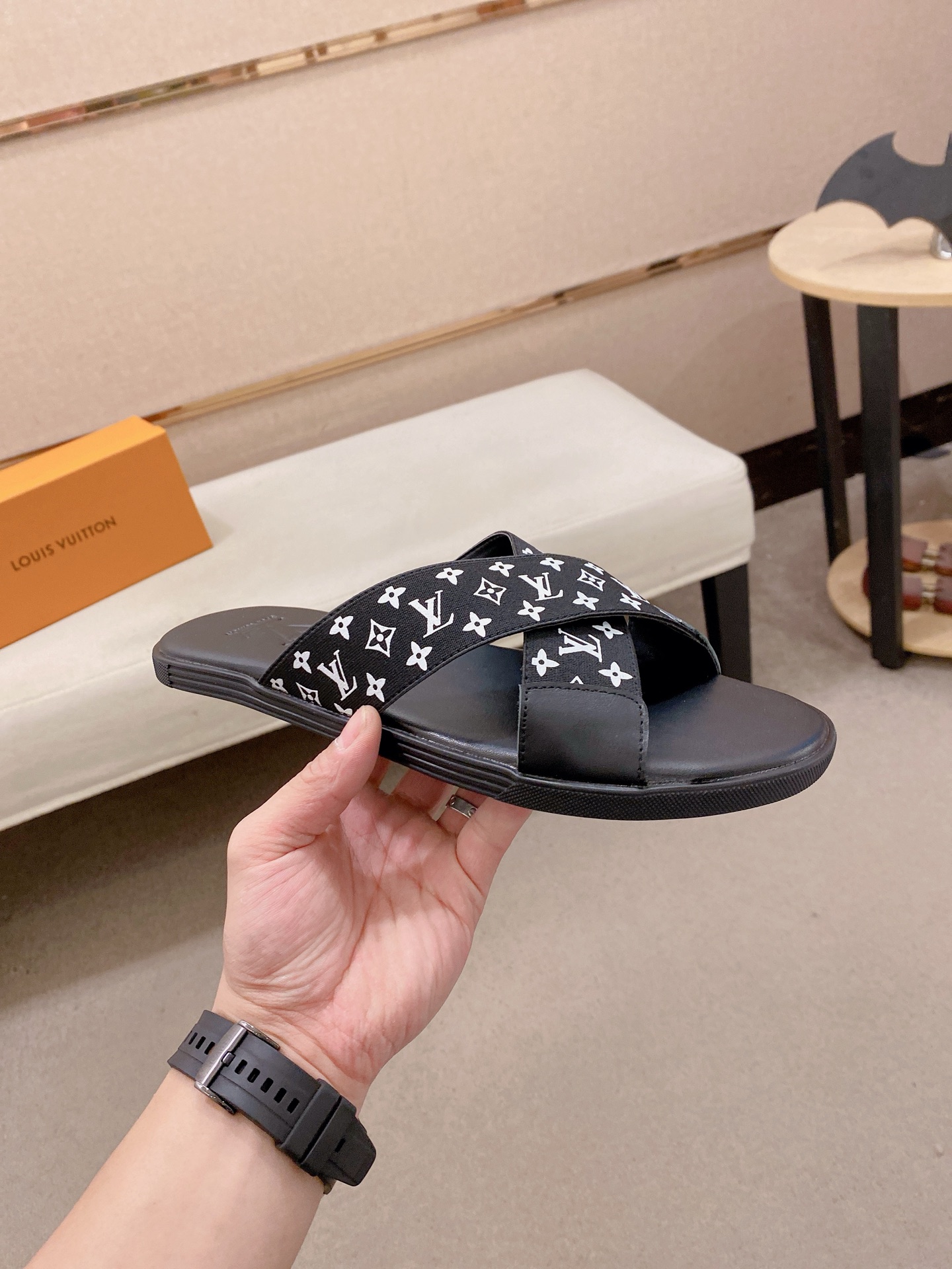 LV Style Leather Men's Shoes style reference detail image 4 from source 780875