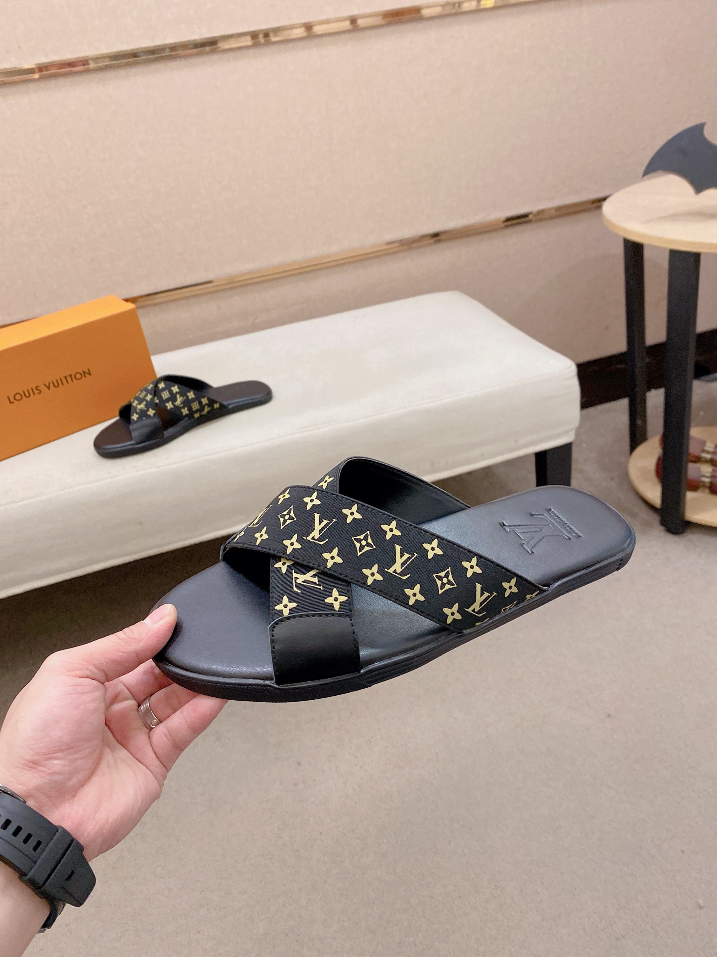 LV Style Leather Men's Shoes style reference detail image 3 from source 780876