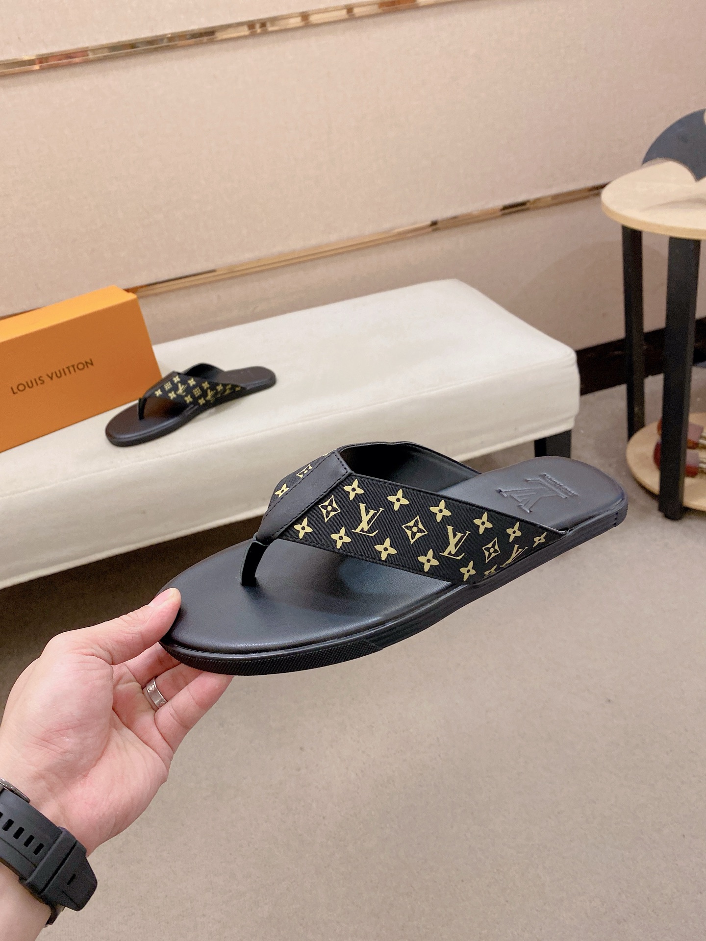LV Style Leather Men's Shoes style reference detail image 3 from source 780879