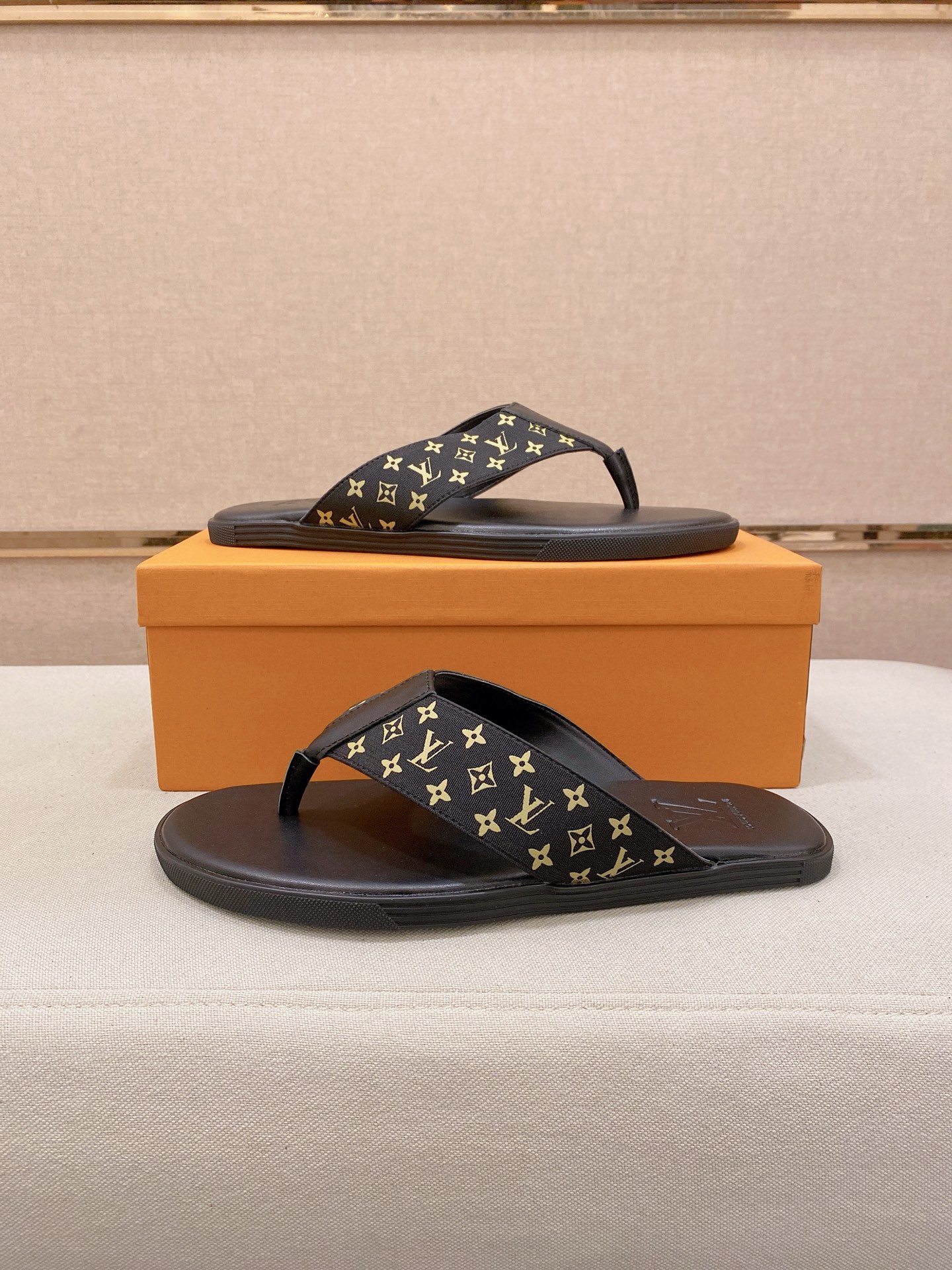 LV Style Leather Men's Shoes style reference detail image 7 from source 780879