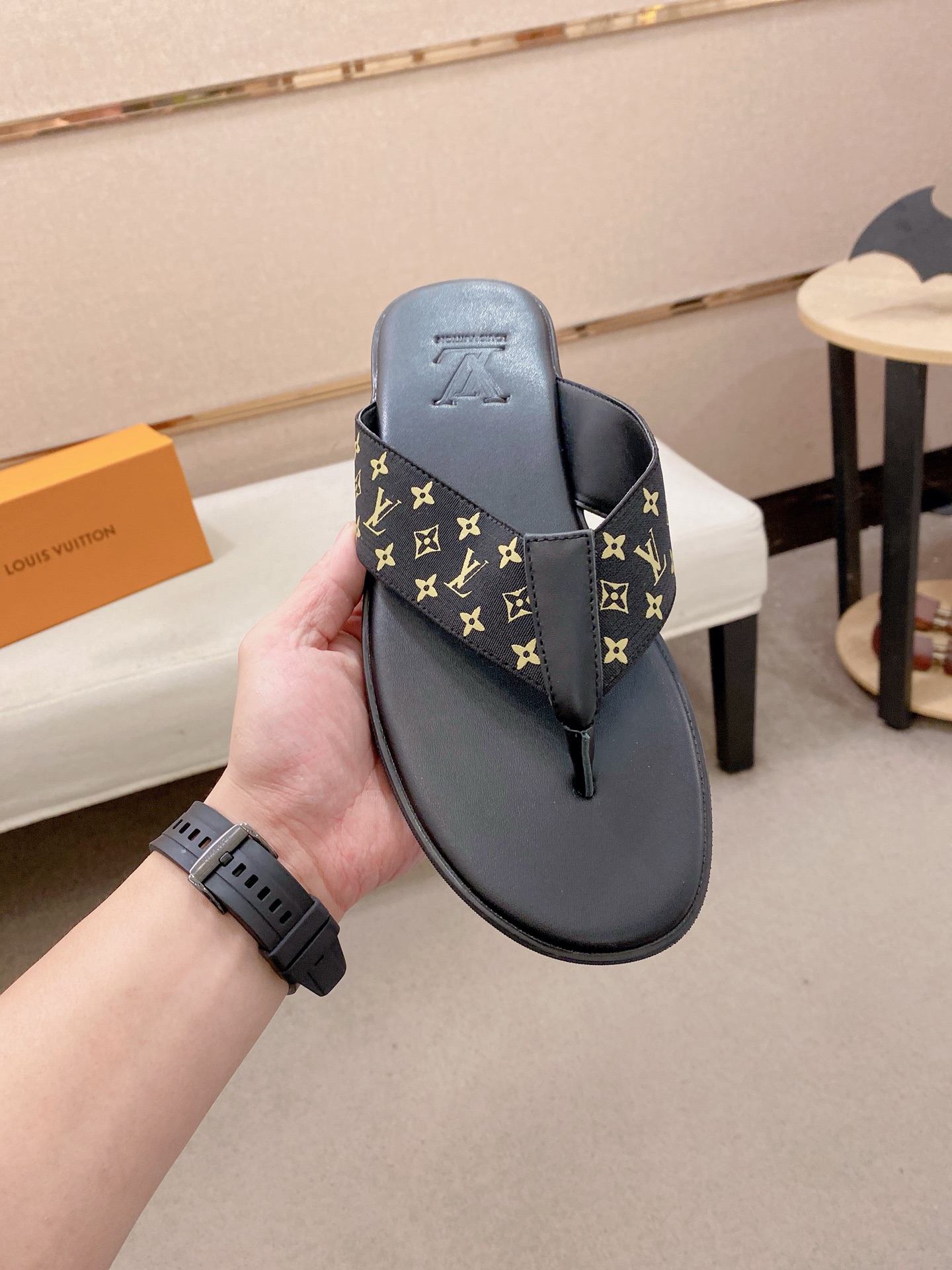LV Style Leather Men's Shoes style reference detail image 2 from source 780879
