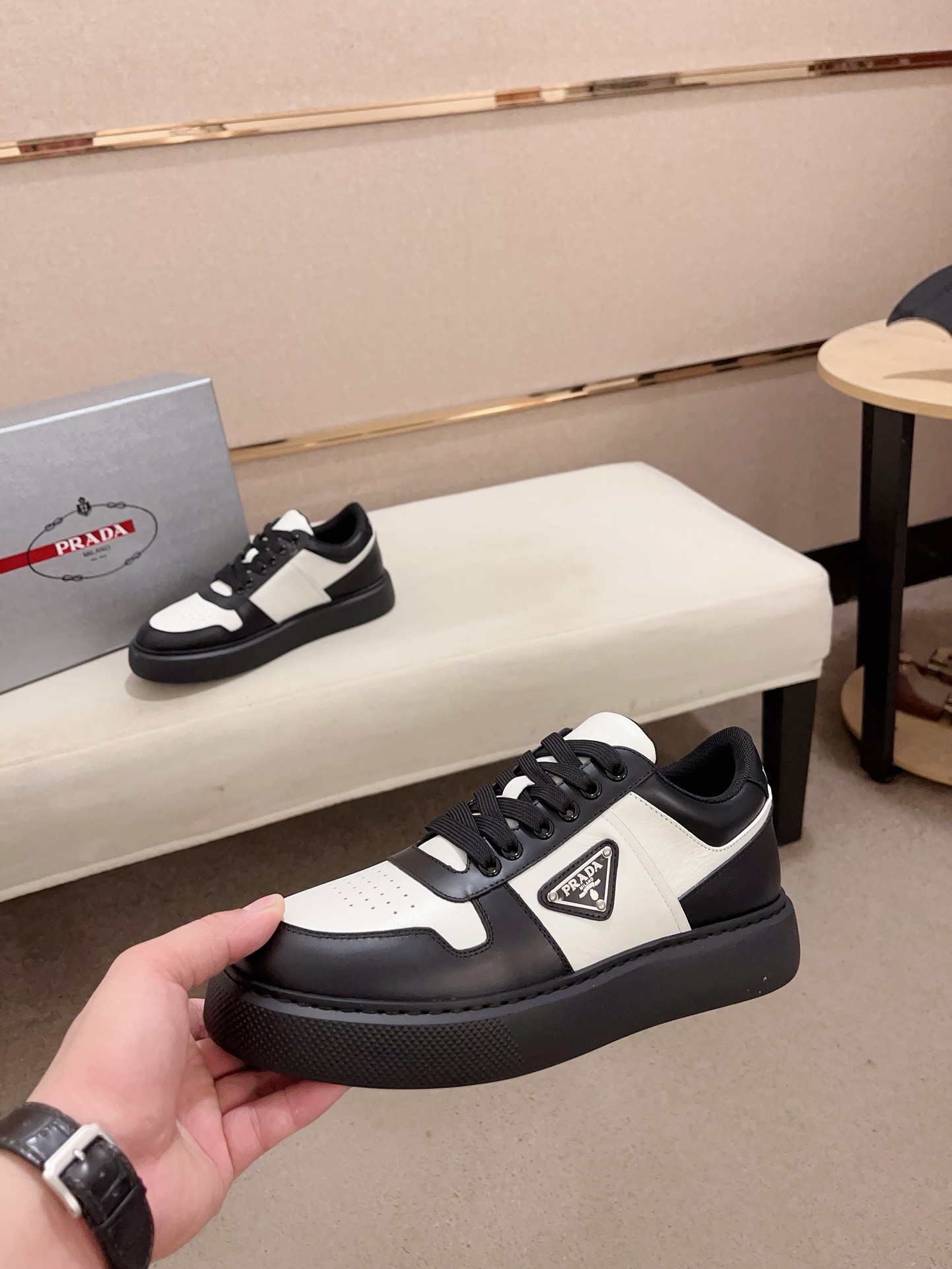 Prada Style Leather Men's Shoes style reference detail image 3 from source 782059