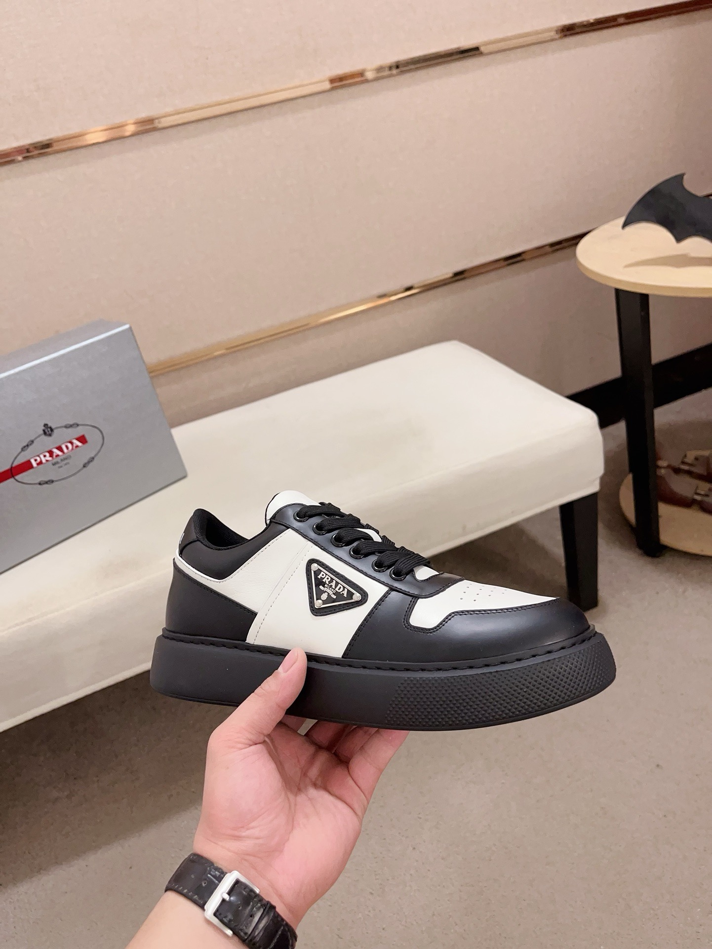Prada Style Leather Men's Shoes style reference detail image 4 from source 782059