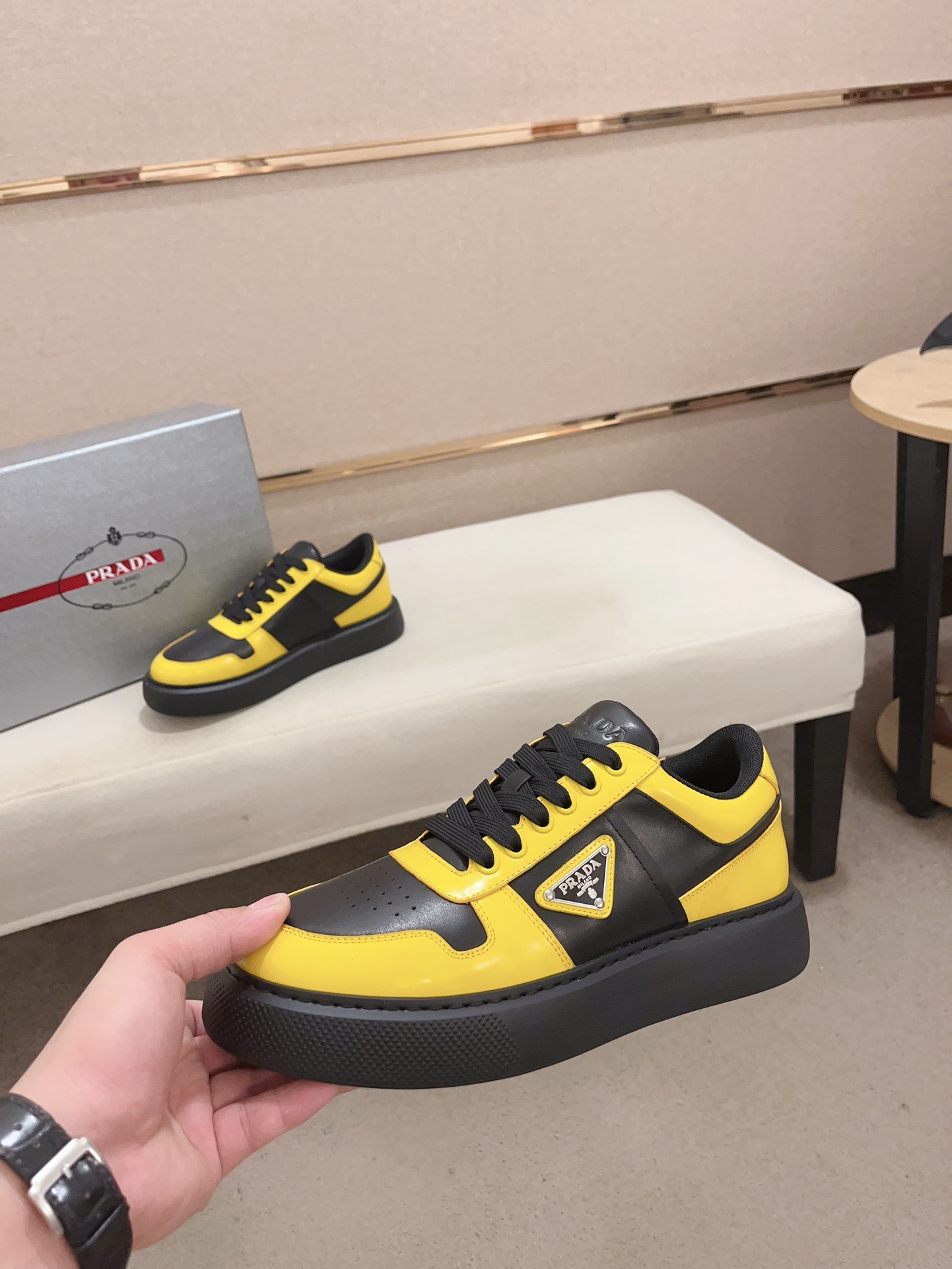 Prada Style Leather Men's Shoes style reference detail image 3 from source 782060
