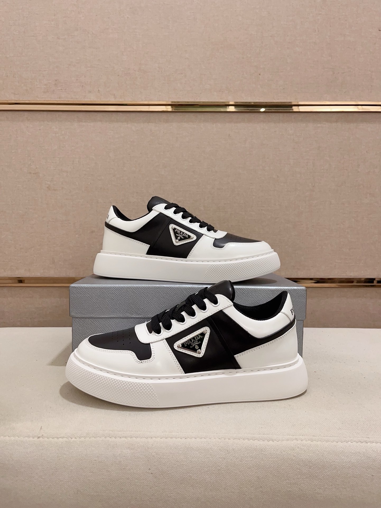 Prada Style Leather Men's Shoes style reference detail image 7 from source 782061
