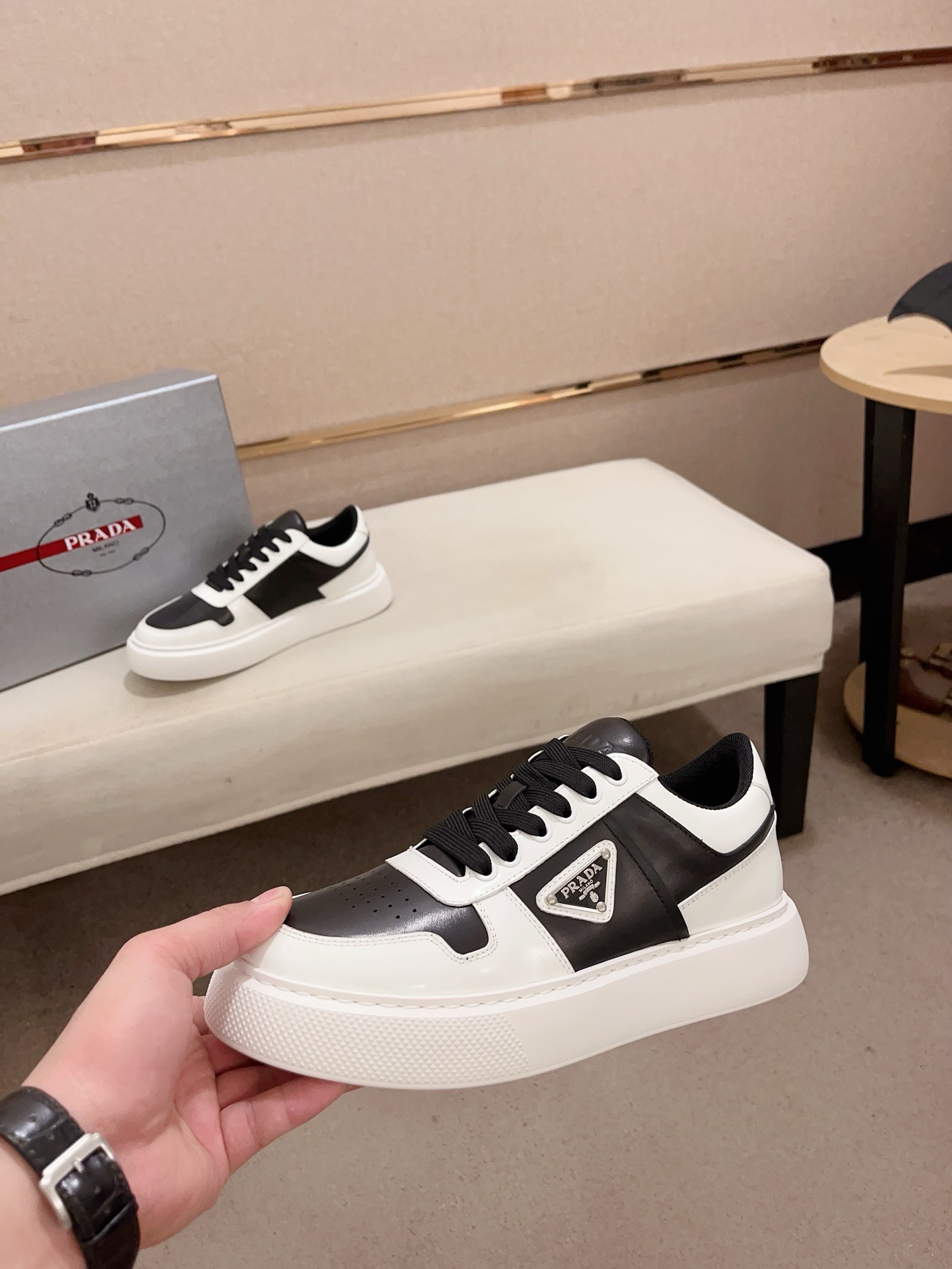 Prada Style Leather Men's Shoes style reference detail image 3 from source 782061