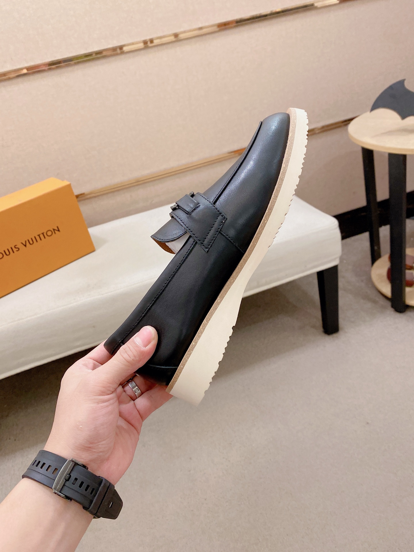 LV Style Leather Men's Shoes style reference detail image 5 from source 780883